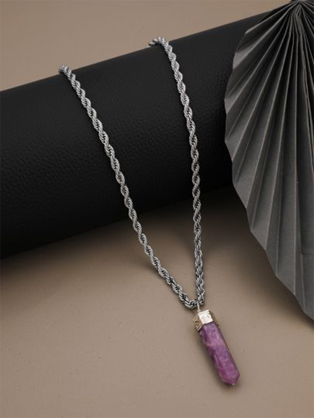 

Vita Bella Silver Chain With Pendant