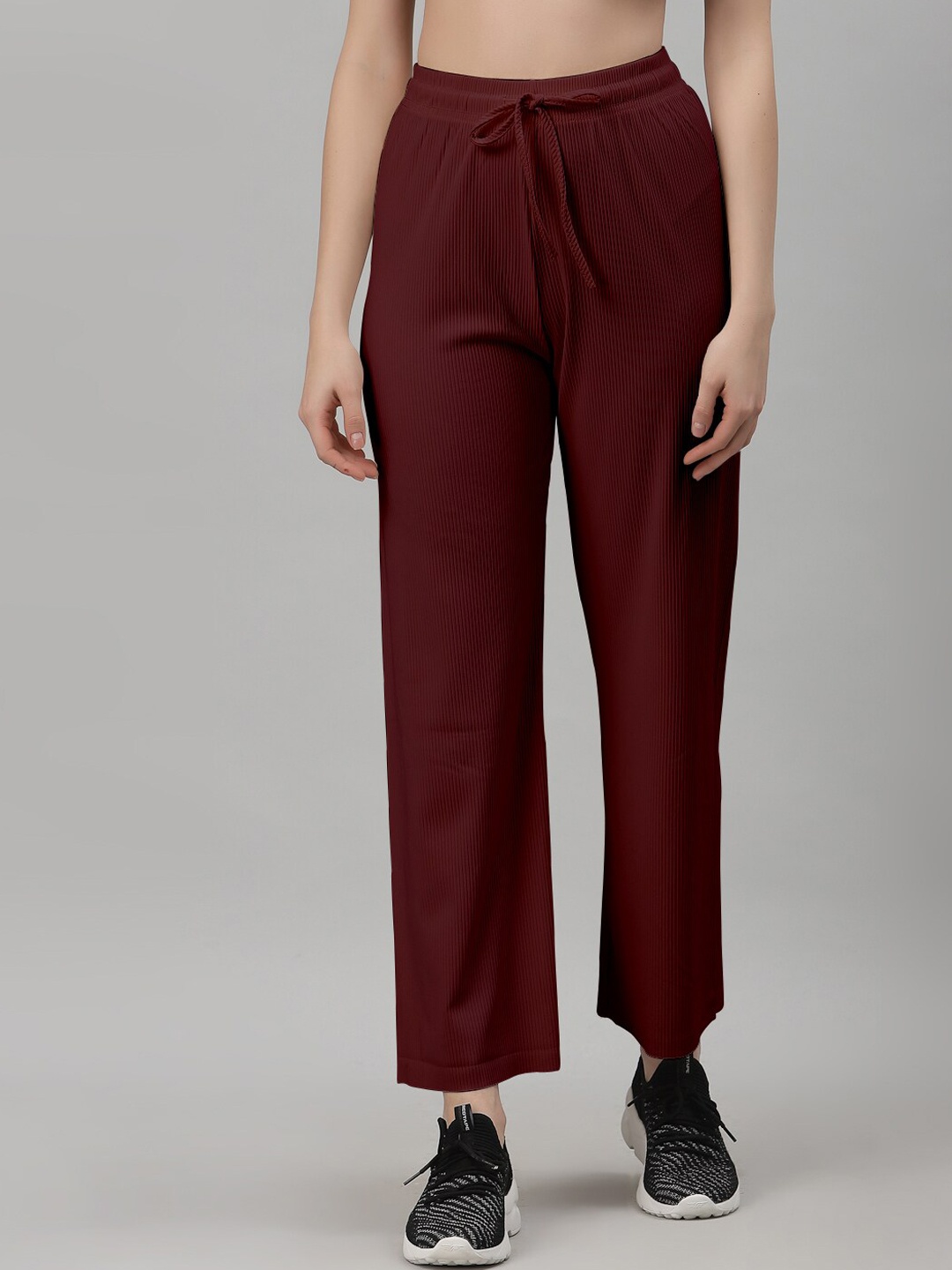 

NEUDIS Women Mid-Rise Straight-Fit Track Pants, Maroon