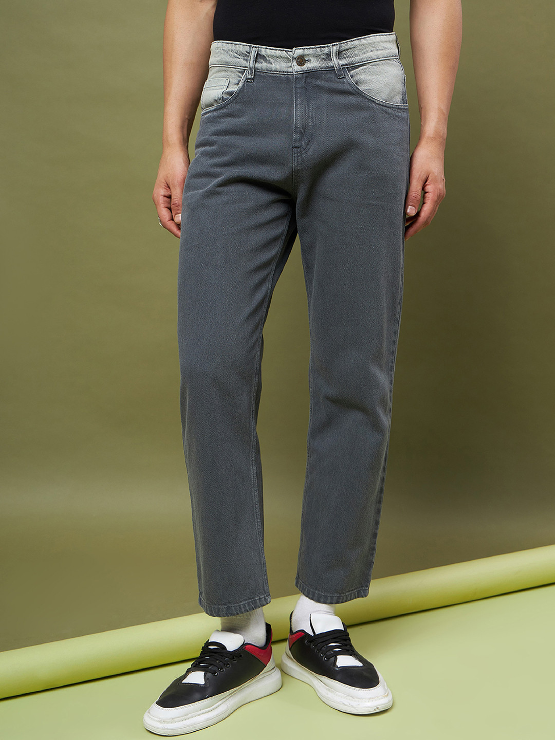 

MASCLN SASSAFRAS Men Relaxed Fit Bleached Pure Cotton Jeans, Charcoal