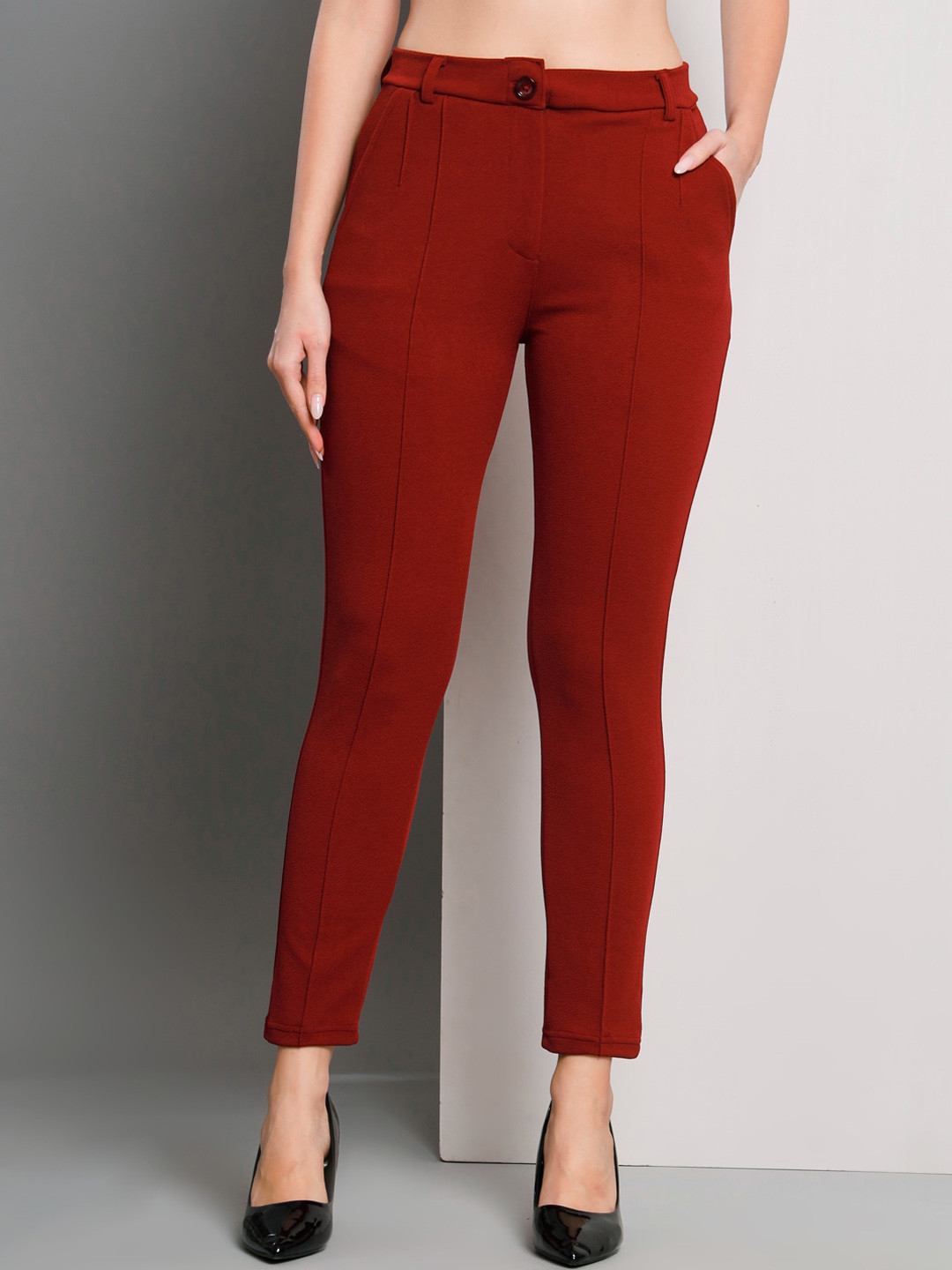 

Q-rious Women High-Rise Plain Regular Trousers, Red