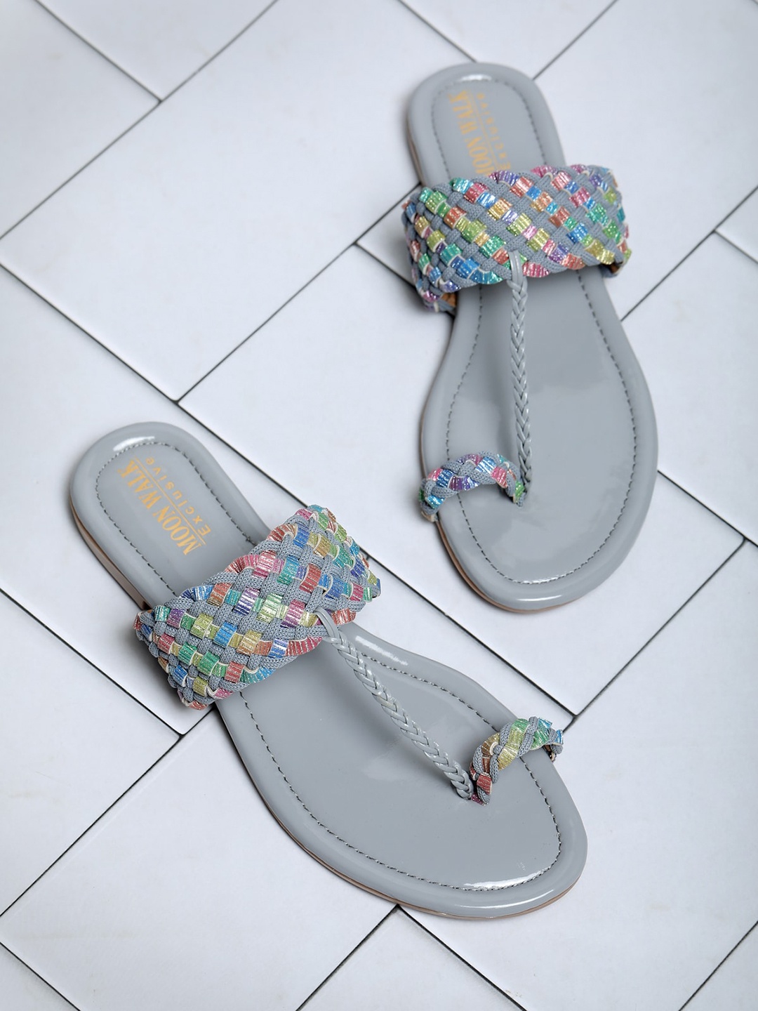 

Moonwalk Women Woven Design One Toe Flats, Grey