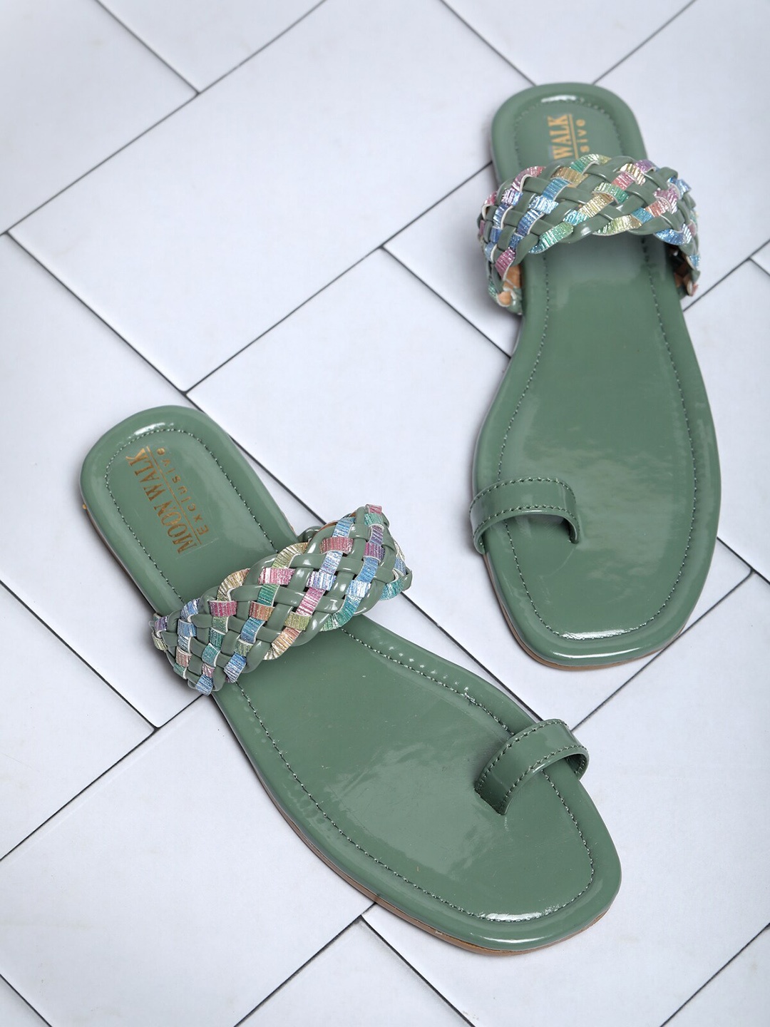 

Moonwalk Women Woven Design One Toe Flats, Green