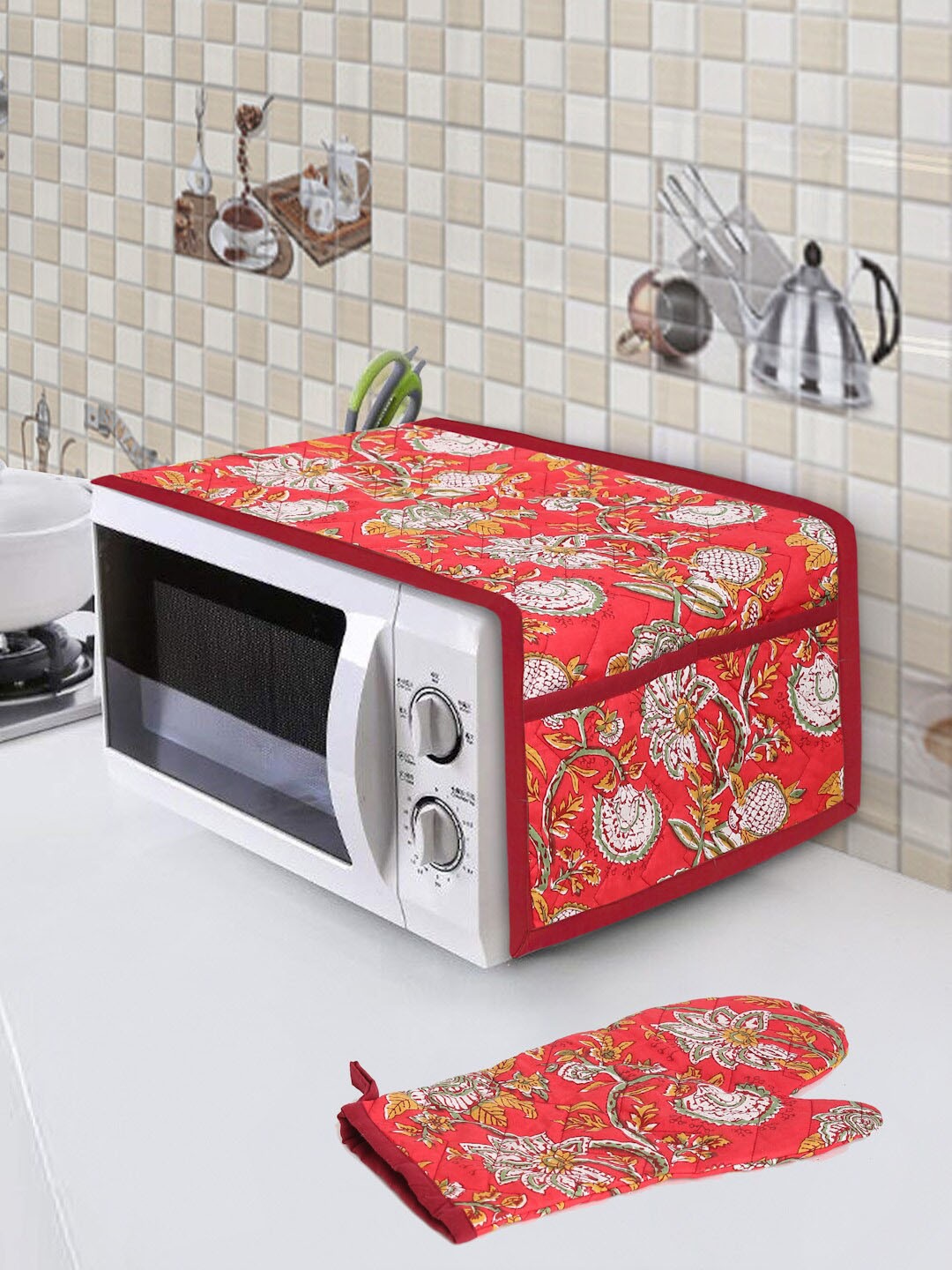

Rajasthan Decor Red & White Printed Pure Cotton Microwave Cover With Gloves
