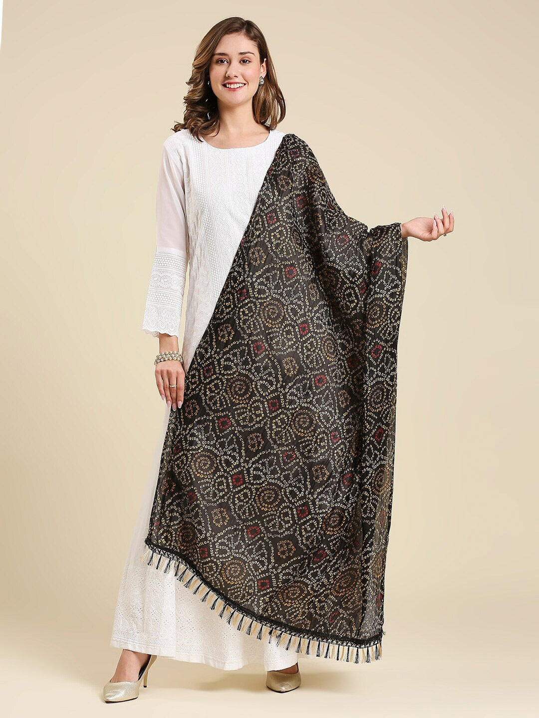 

Dupatta Bazaar Printed Bandhani Dupatta, Black