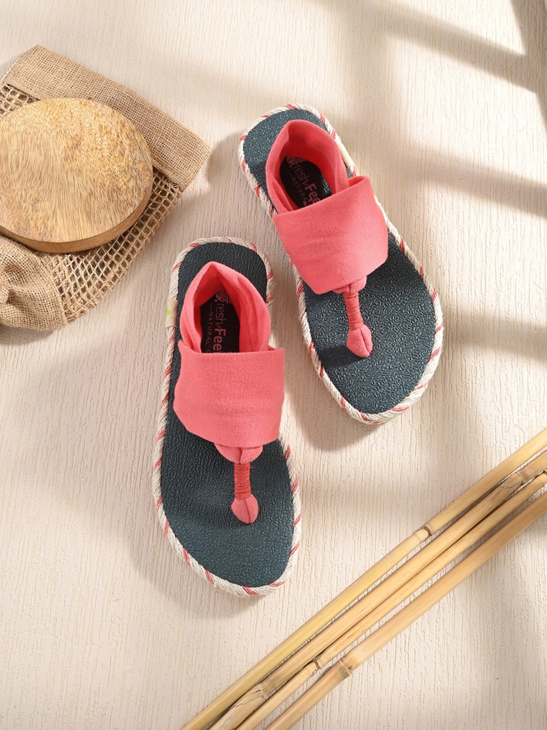 

FRESH 1947 FEET Women Open Toe Flats, Coral