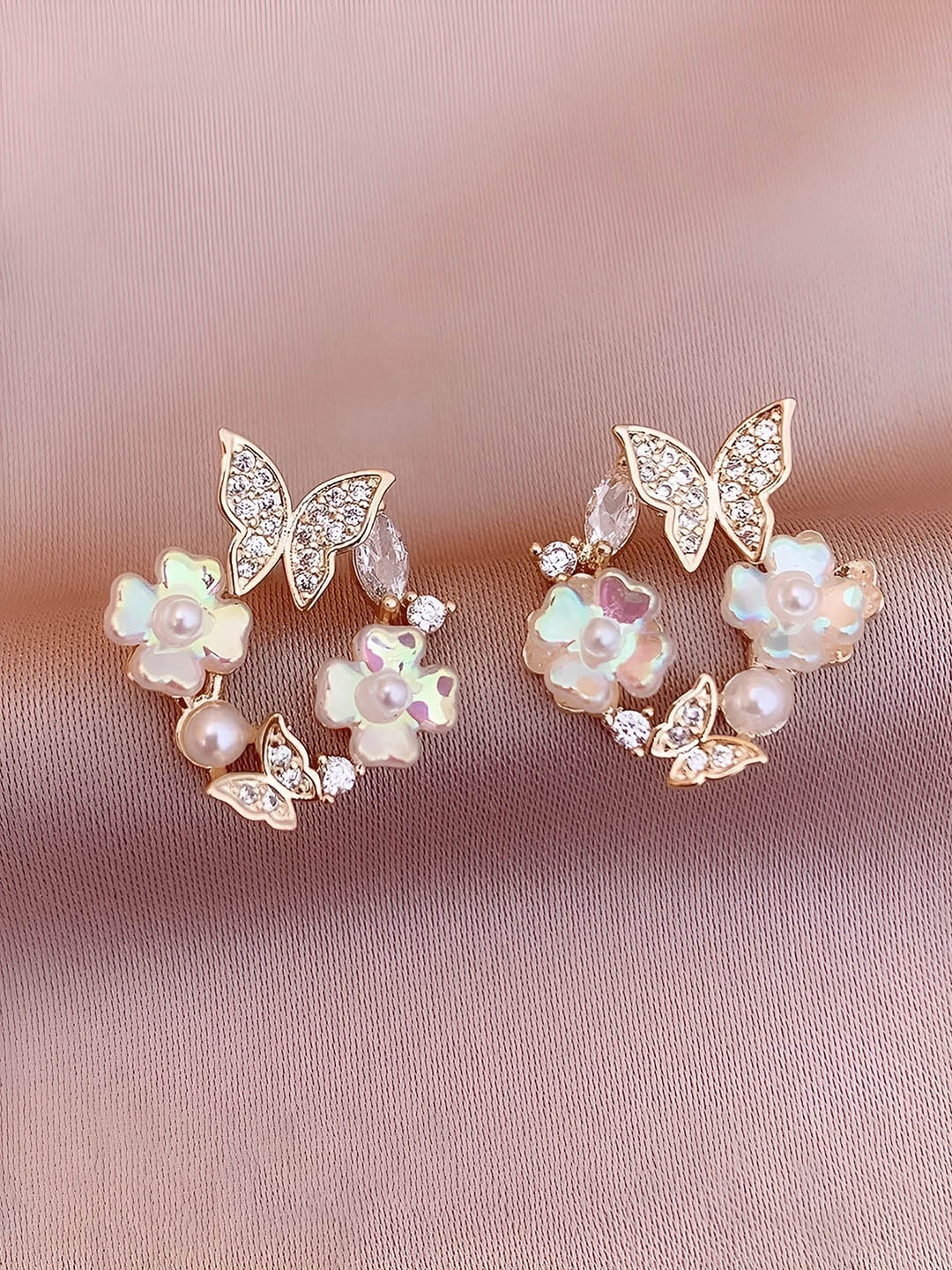 

AVANT-GARDE PARIS Gold-Plated Floral Studs Earrings