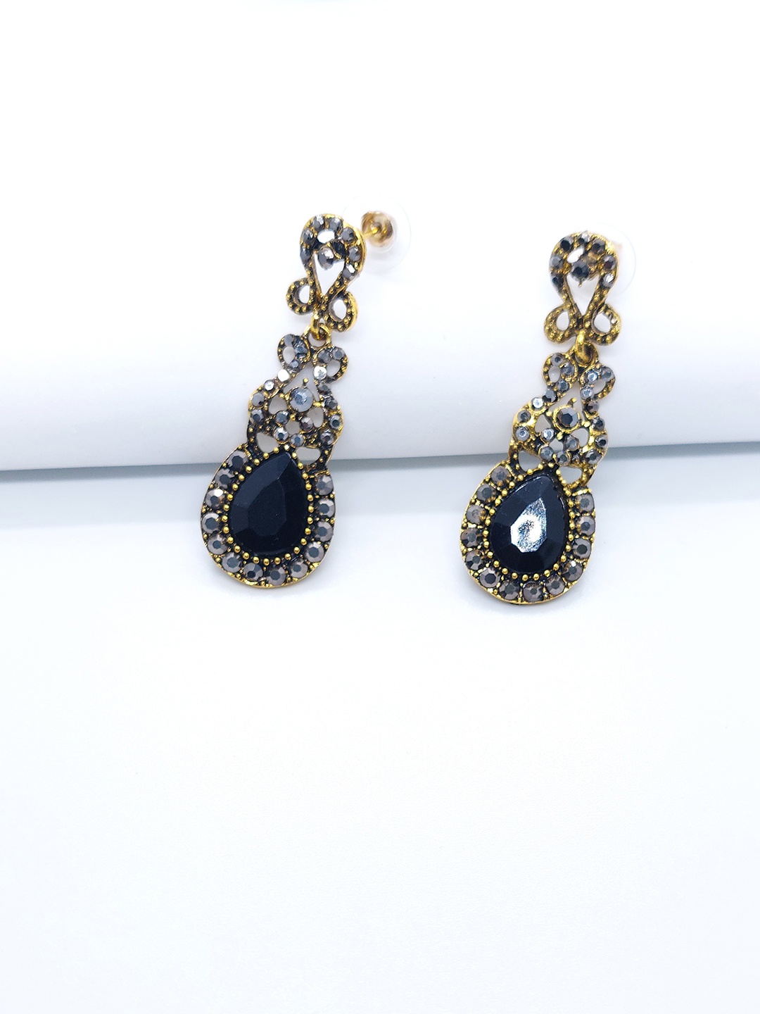 

AVANT-GARDE PARIS Gold-Plated Teardrop Shaped Drop Earrings