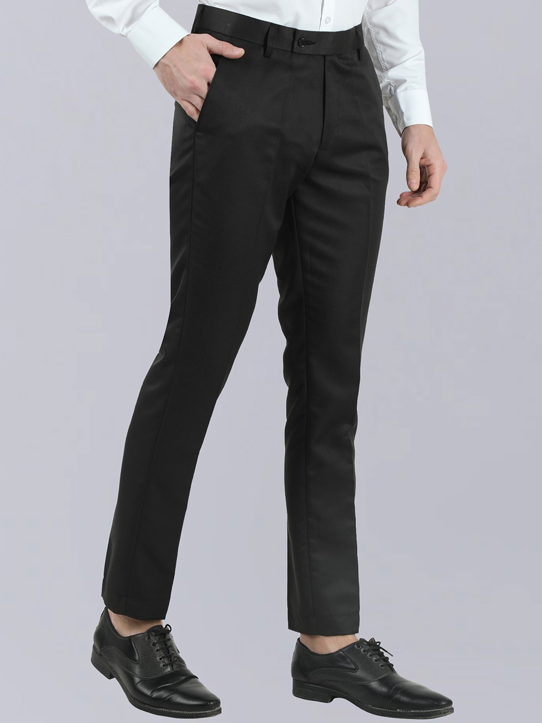 

VEI SASTRE Men Smart Mid Rise Plain Slim Fit Formal Trousers, Black