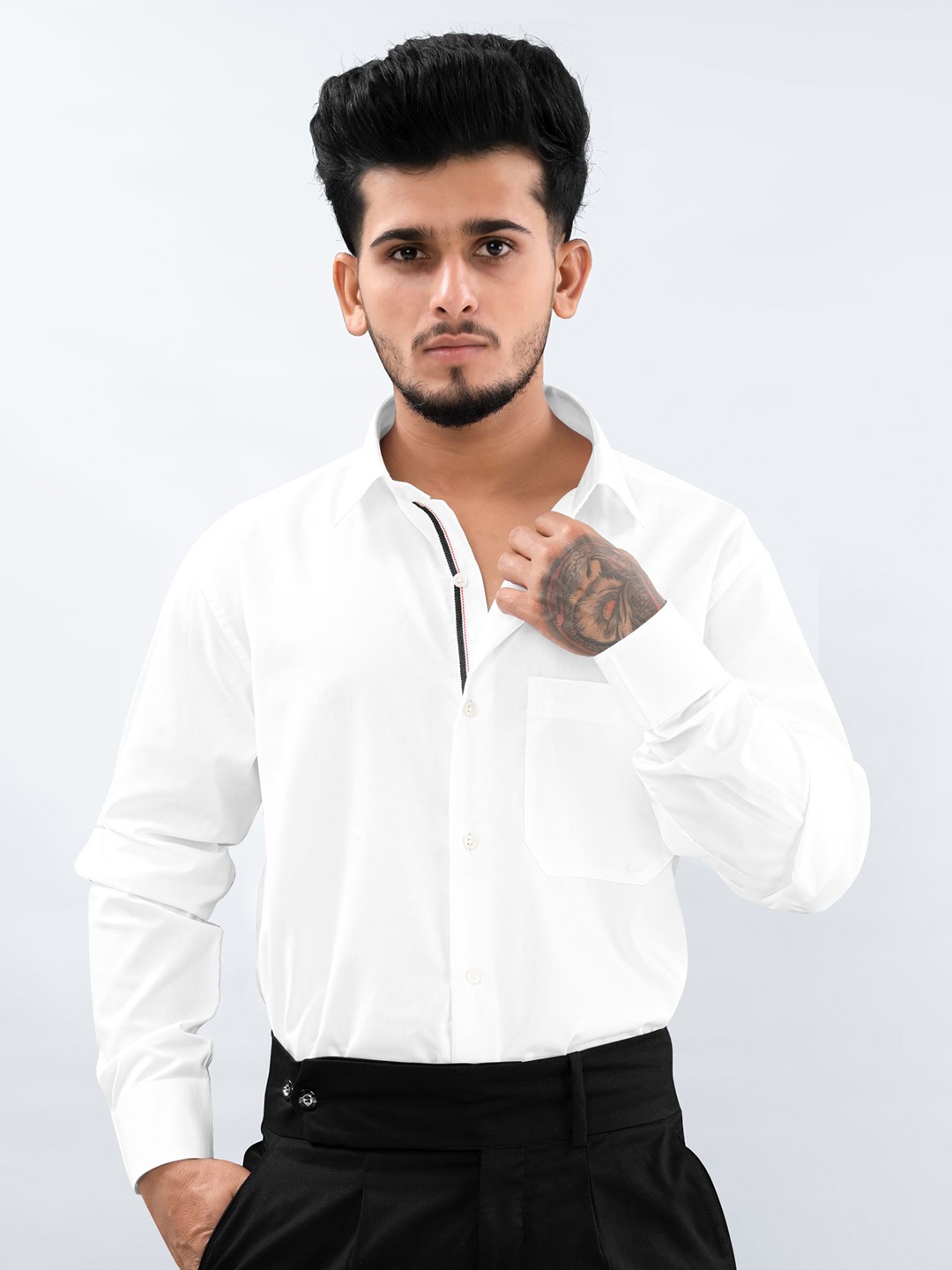 

FRENCH CROWN Spread Collar Cotton Formal Shirt, White