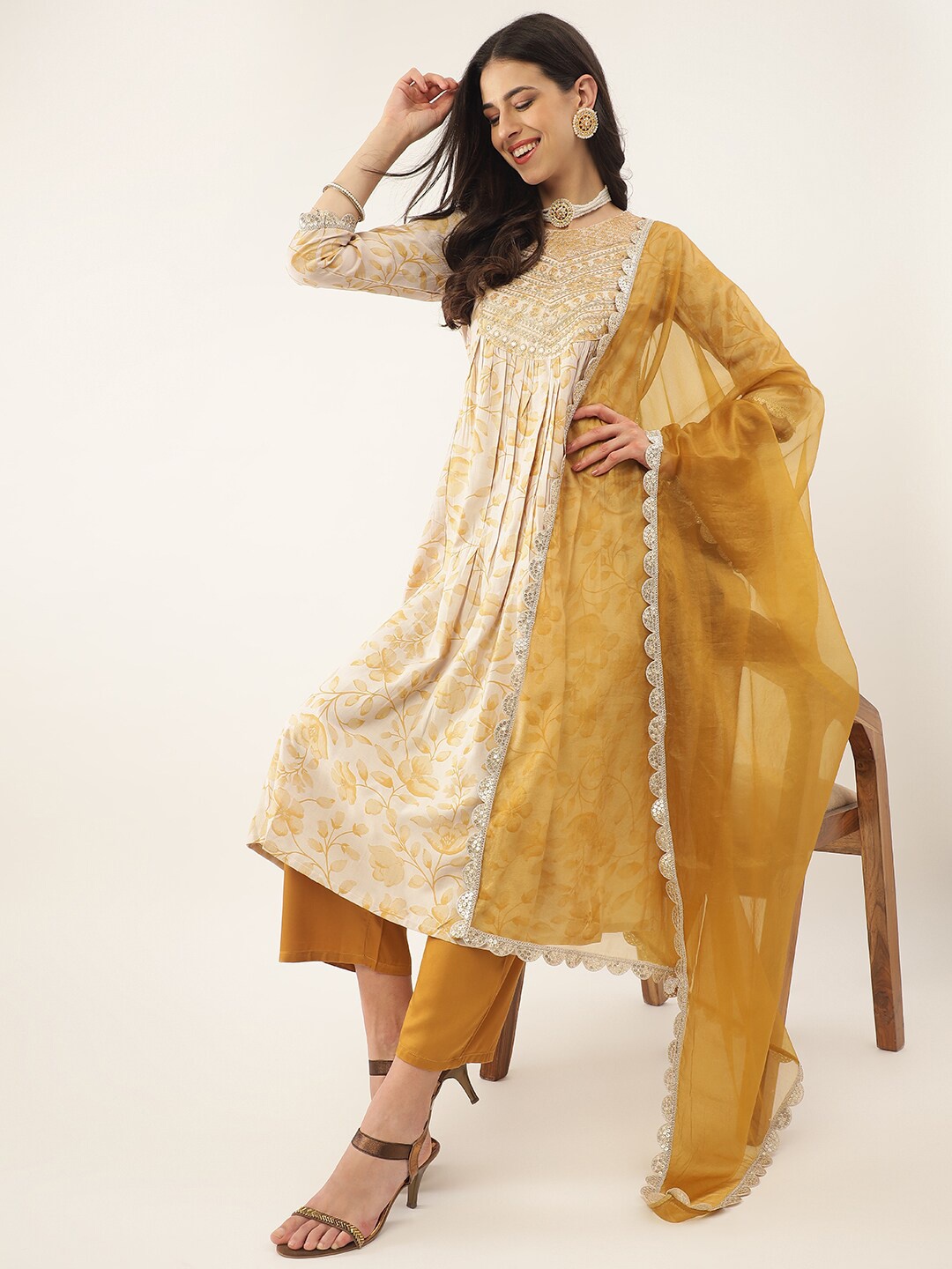 

Khushal K Ethnic Motifs Printed Thread & Mirror Work Kurta with Trousers & Dupatta, Off white