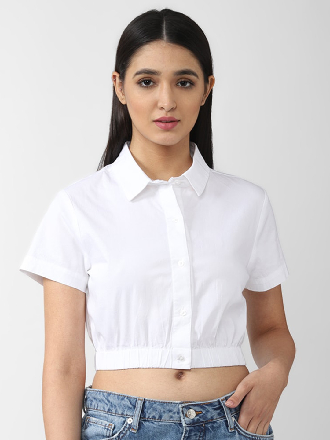 

FOREVER 21 Spread Collar Short Sleeves Casual Crop Shirt, White