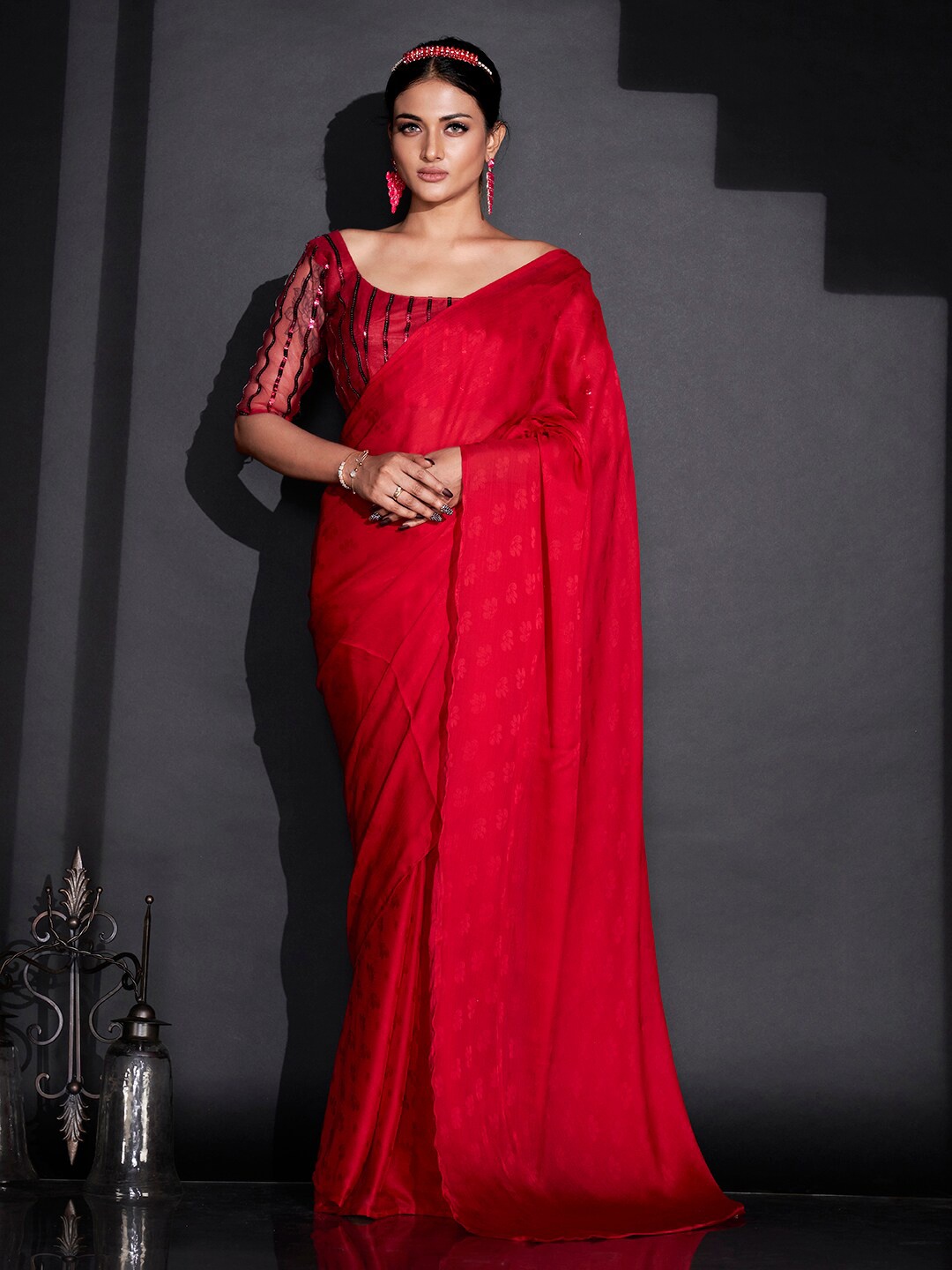 

Tikhi Imli Woven Design Ready to Wear Saree, Red