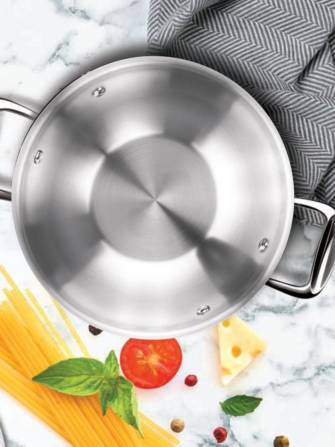 

Milton Pro Cook Triply Stainless Steel Kadhai With Lid 30 cm 5.7 L, Silver