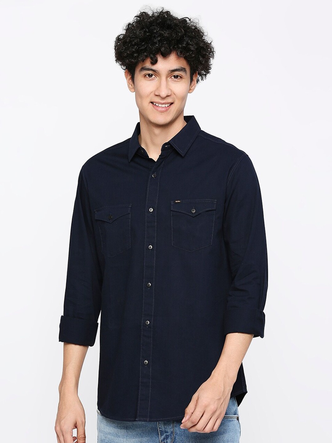 

SPYKAR Spread Collar Slim Fit Cotton Casual Shirt, Navy blue