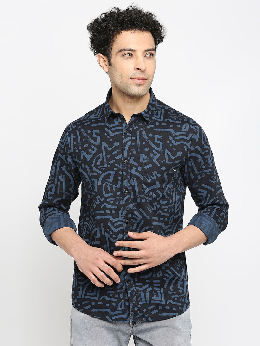 

SPYKAR Slim Fit Abstract Printed Cotton Shirt, Blue