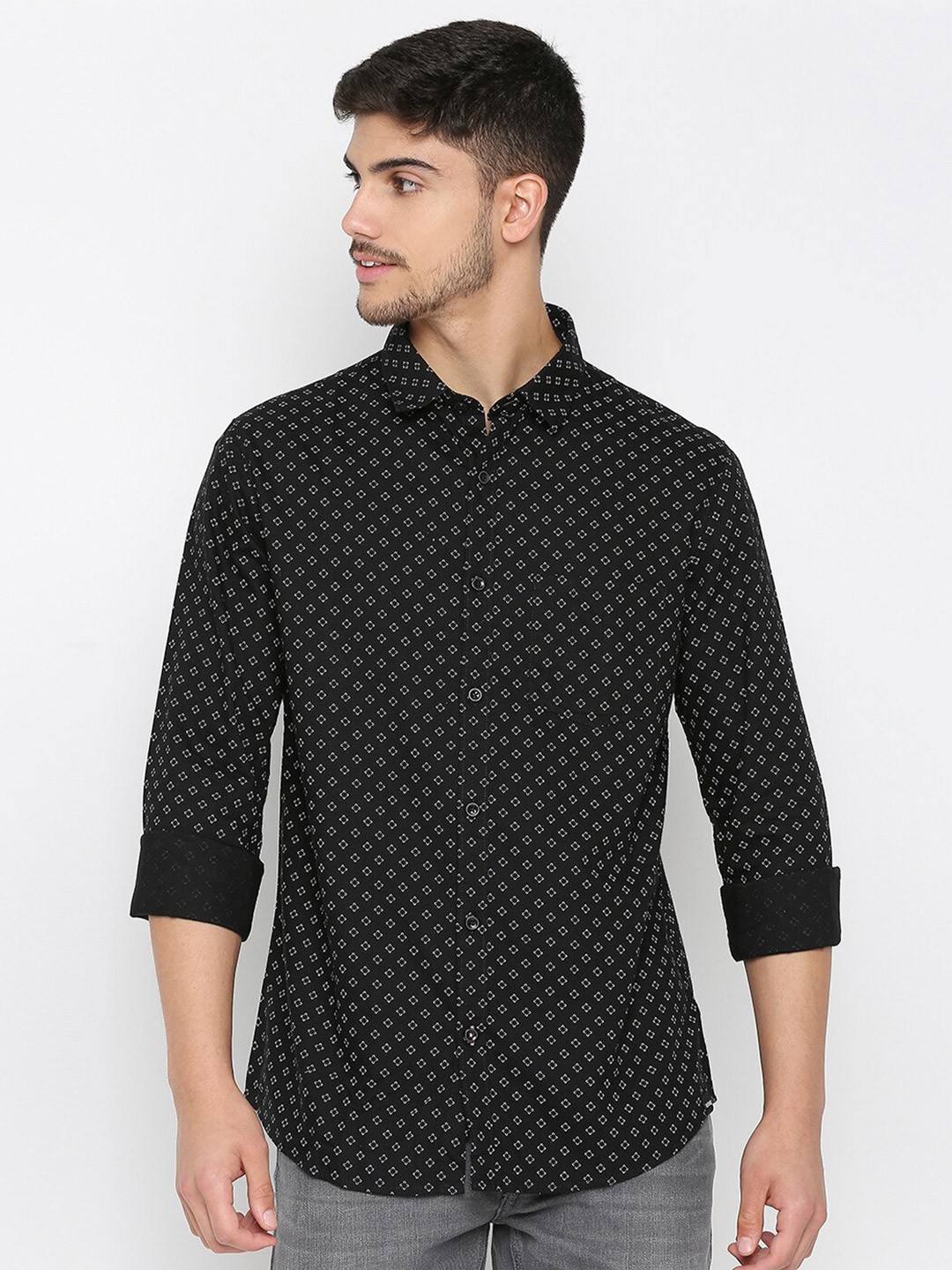 

SPYKAR Slim Fit Floral Printed Cotton Shirt, Black