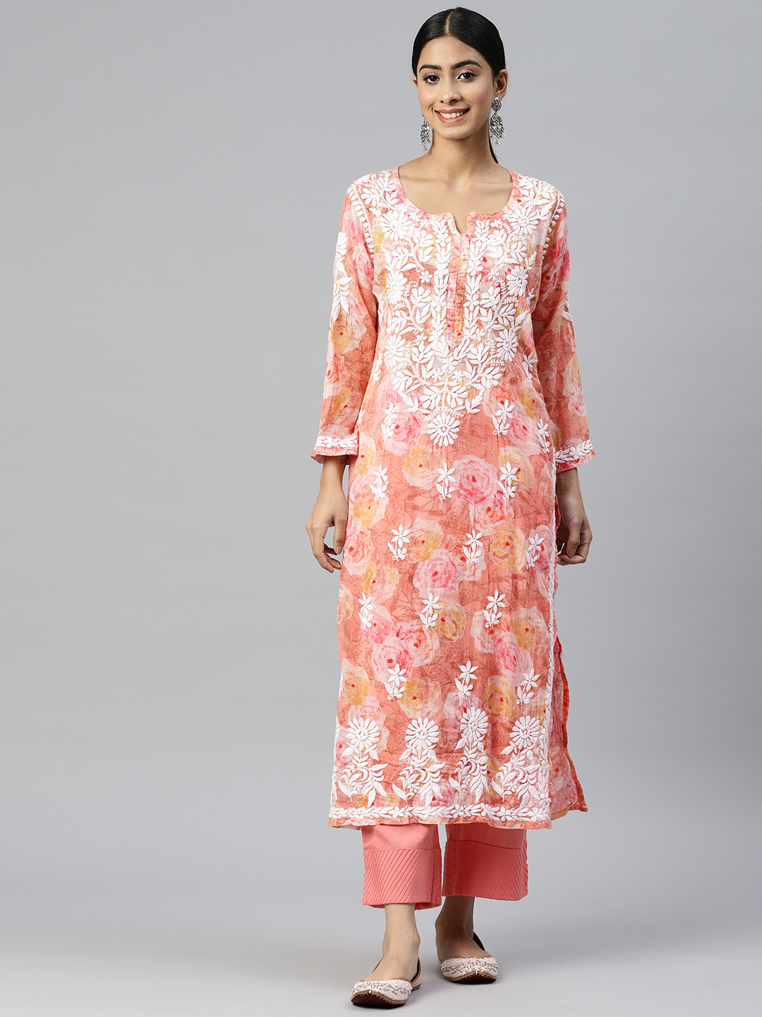 

PARAMOUNT CHIKAN Ethnic Motifs Embroidered Chikankari Floral Pure Cotton Kurta, Coral
