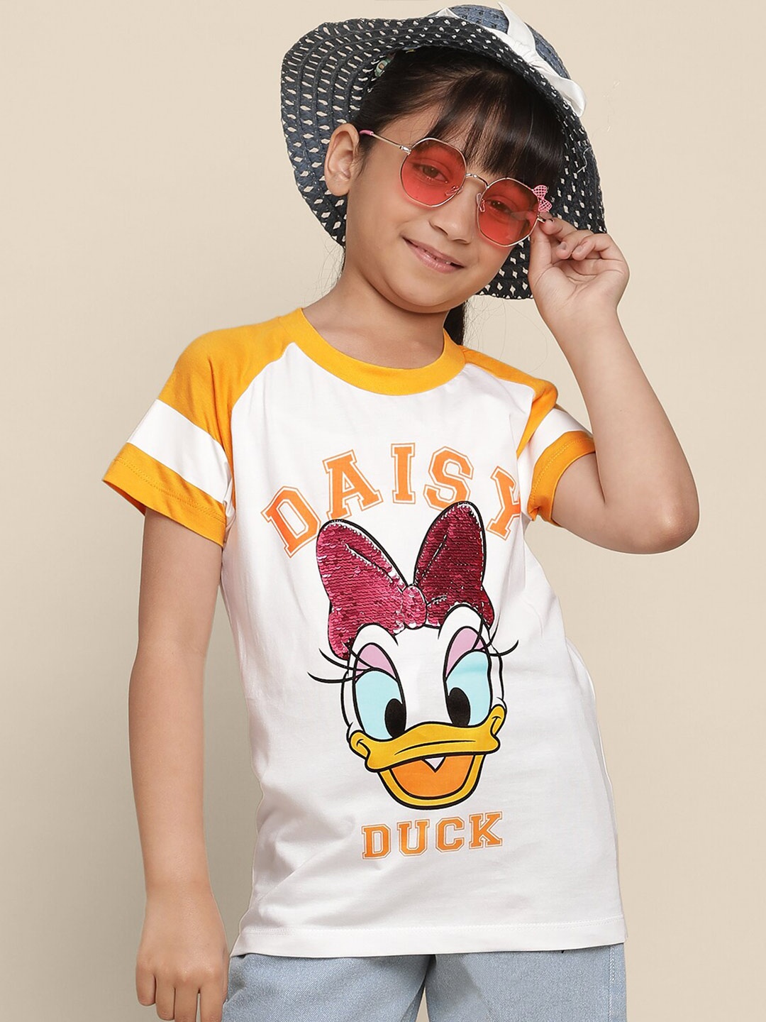 

Kids Ville Girls Donald Duck Printed Cotton T-Shirt, White
