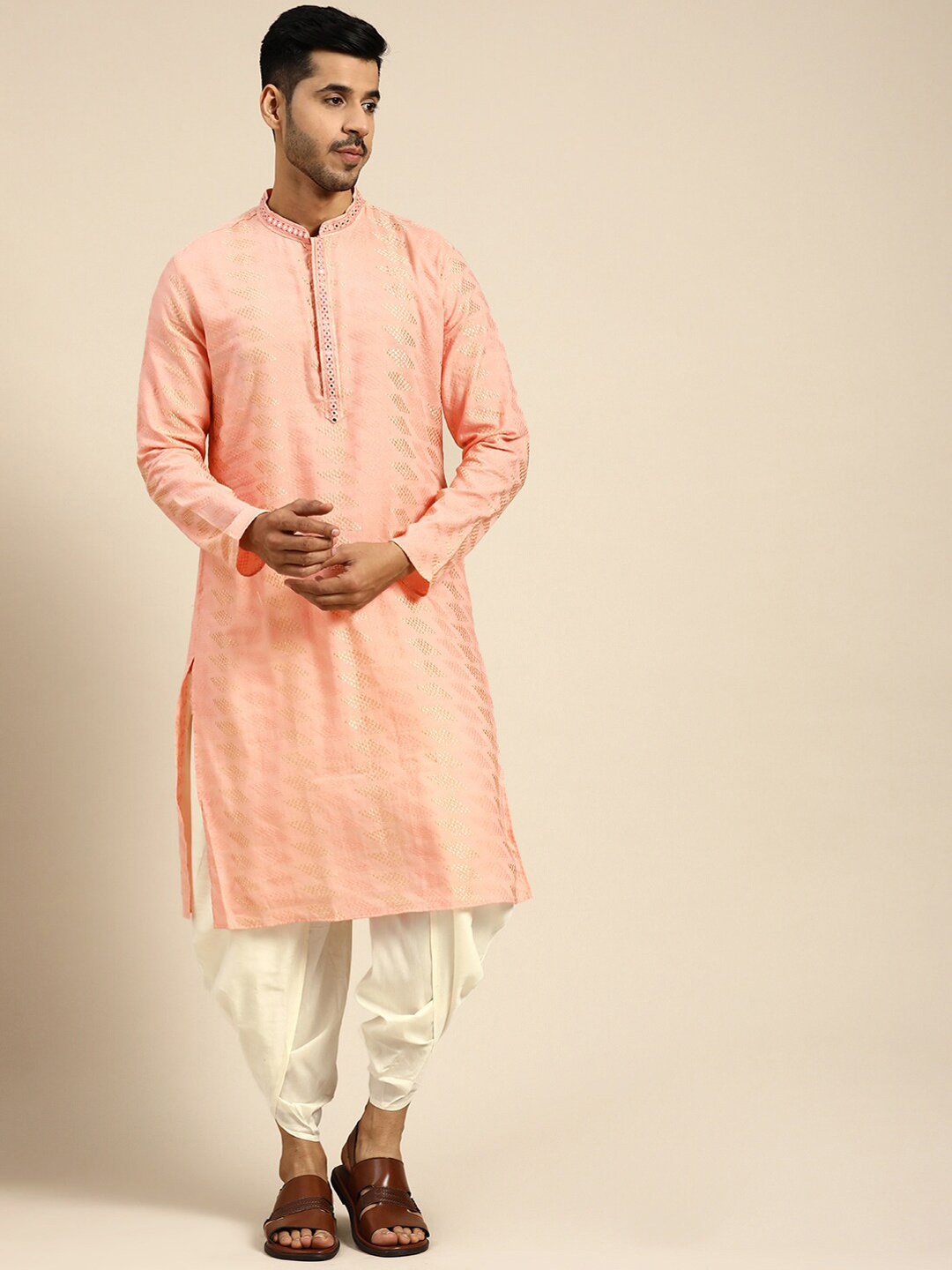 

KISAH Chevron Woven Design Mirror Work Mandarin Collar Kurta, Peach
