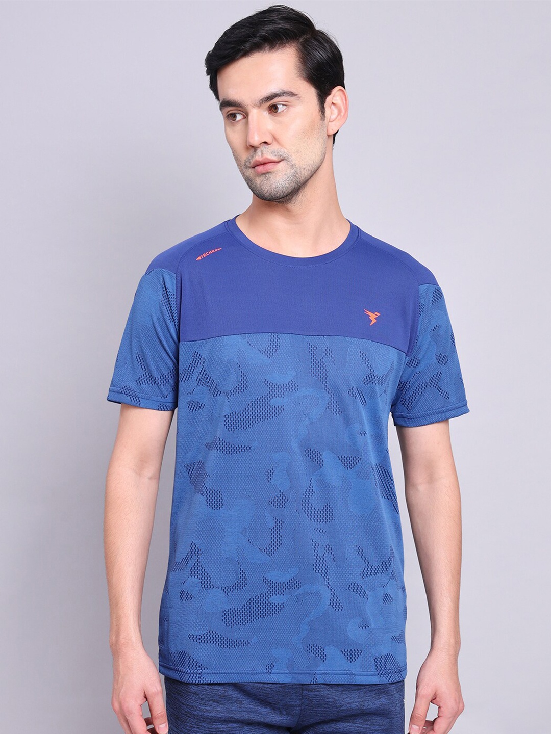 

Technosport Abstract Printed Antimicrobial Slim Fit Sports T-shirt, Blue