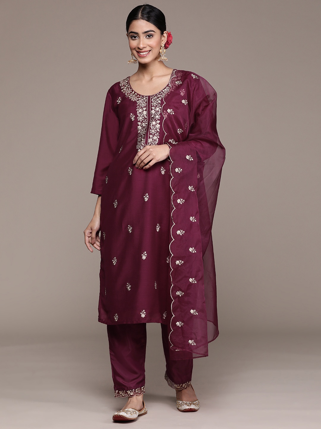 

Ishin Floral Embroidered Regular Thread Work Kurta With Trousers & Dupatta, Burgundy