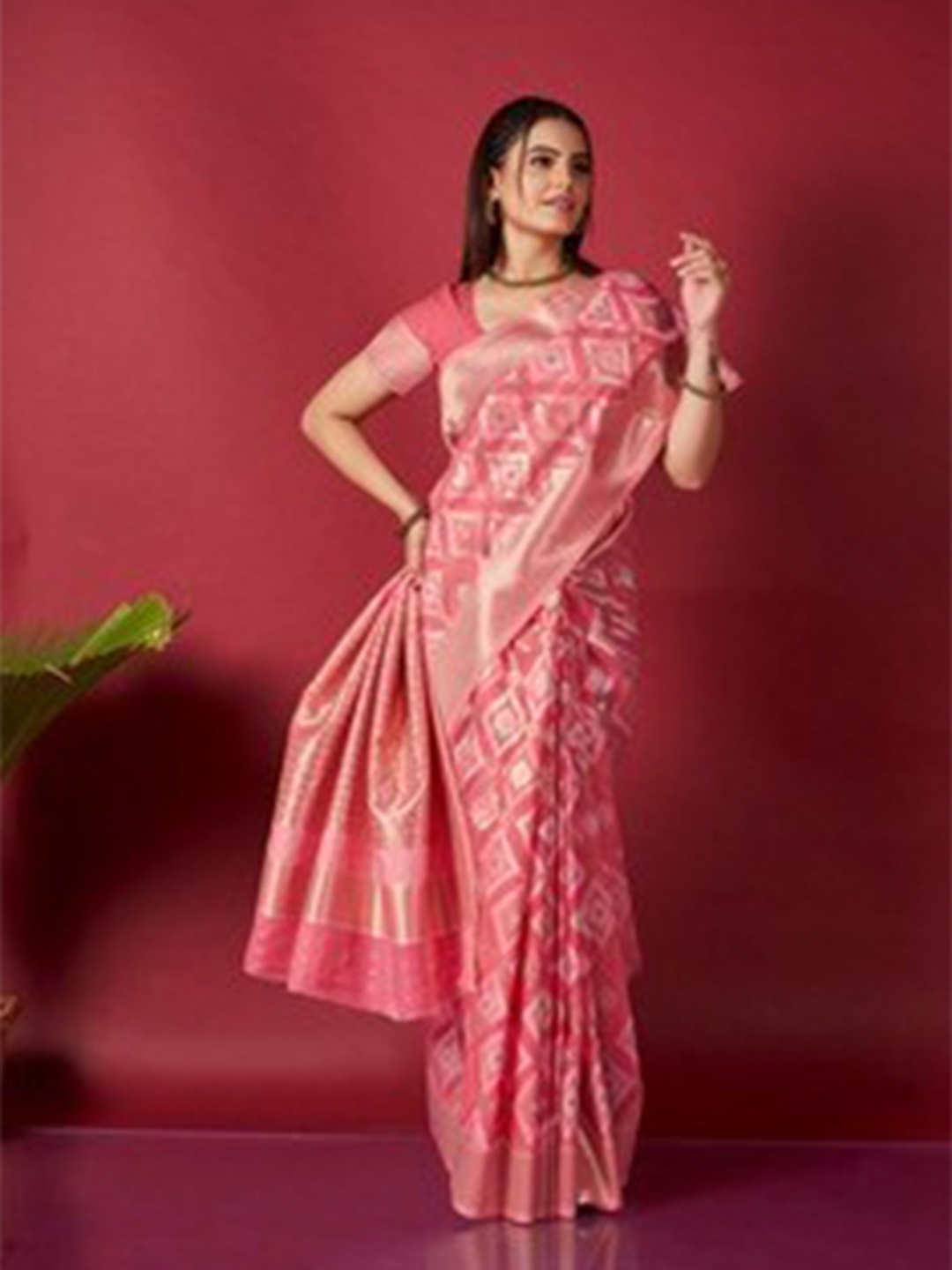 

Exclusiva Ethnic Motif Woven Design Zari Pure Linen Ikat Saree, Pink