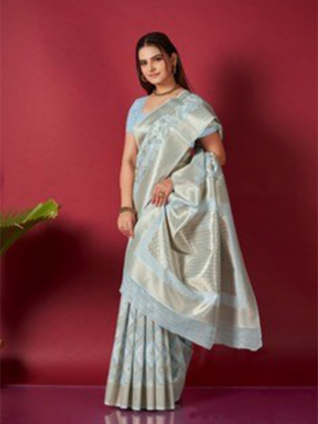 

Exclusiva Geometric Woven Design Zari Pure Linen Ikat Saree, Blue