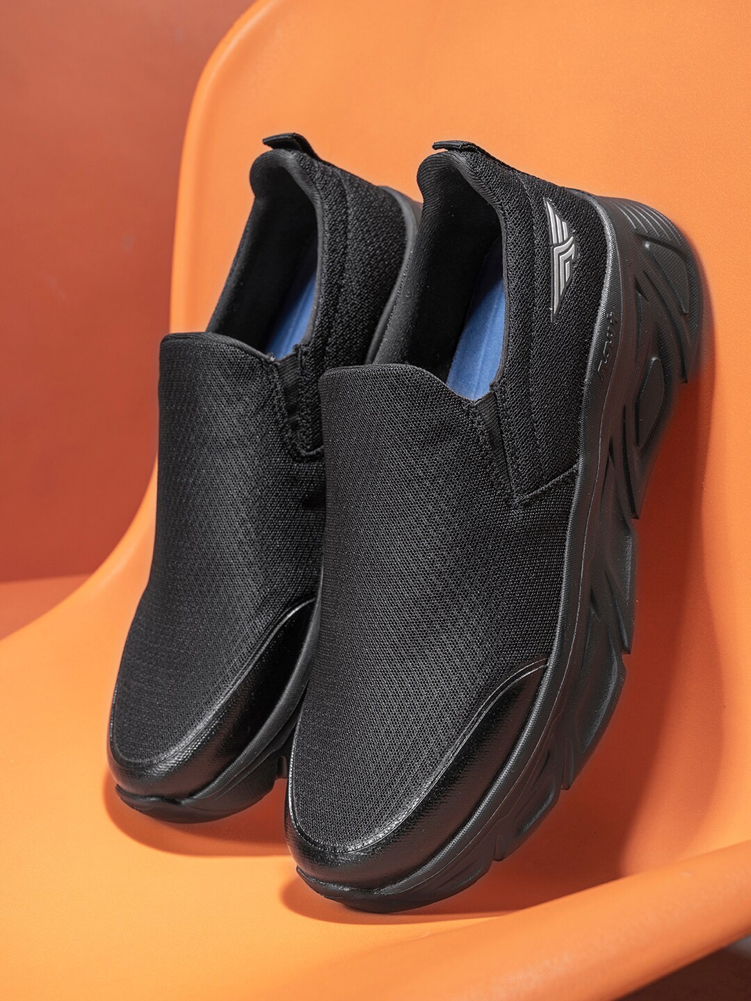 Red Tape Men Comfortable Slip-Resistant Mesh Walking Shoes, Black