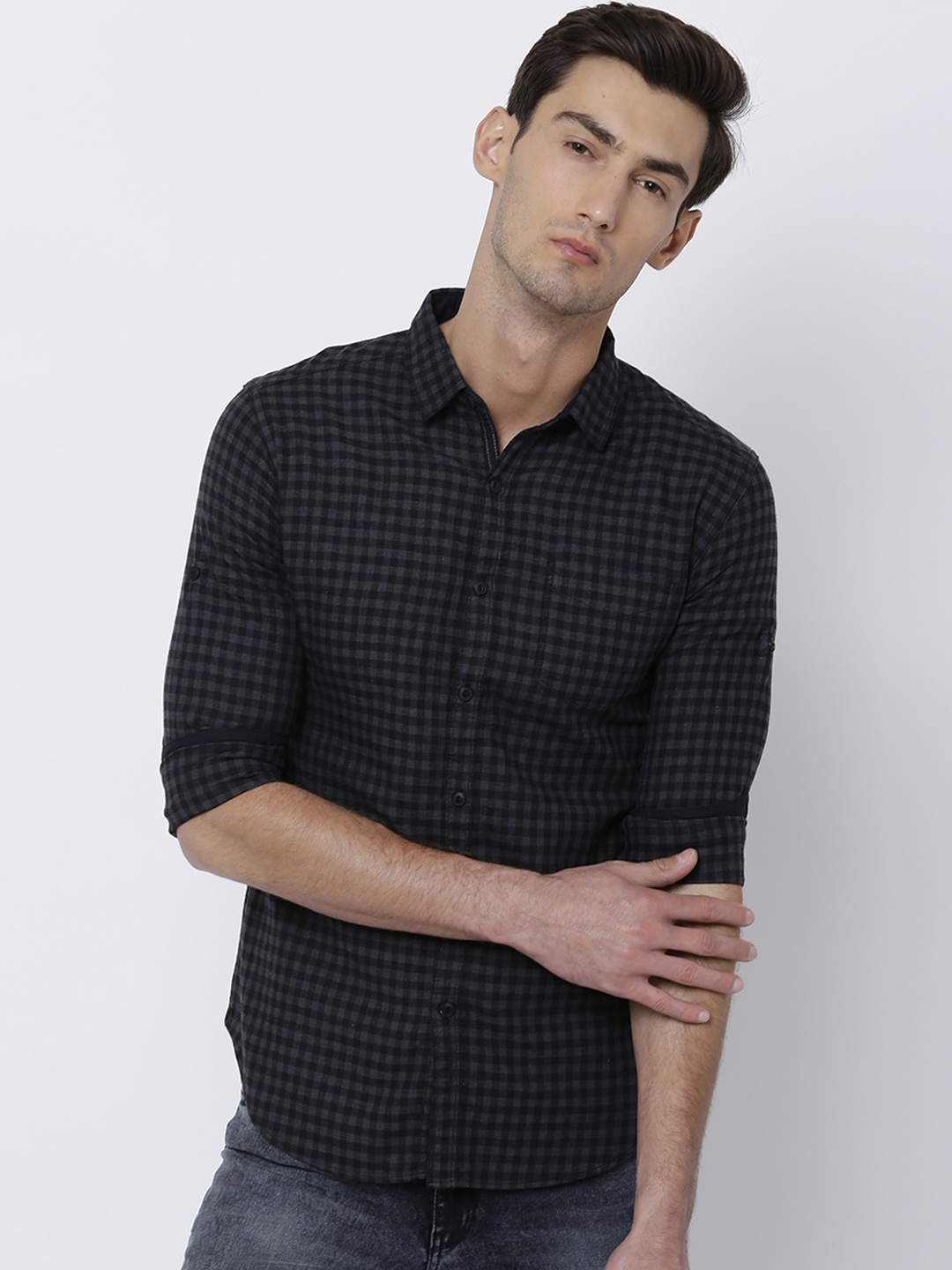 

LOCOMOTIVE Men Charcoal & Black Slim Fit Checked Casual Shirt