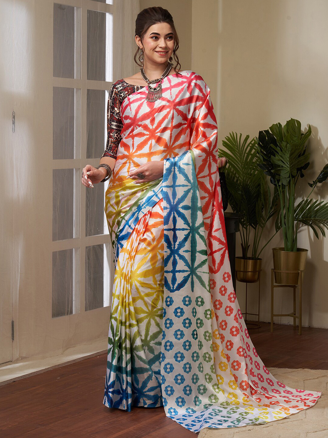 

Saree mall Abstract Printed Pure Crepe Block Print Sarees, White