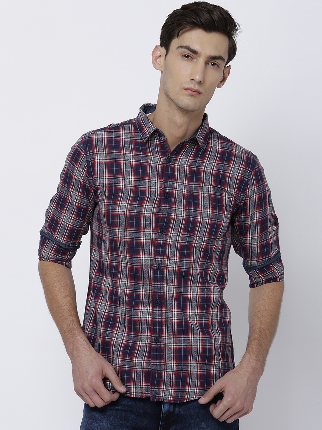 

LOCOMOTIVE Men Navy Blue & Red Slim Fit Checked Casual Shirt