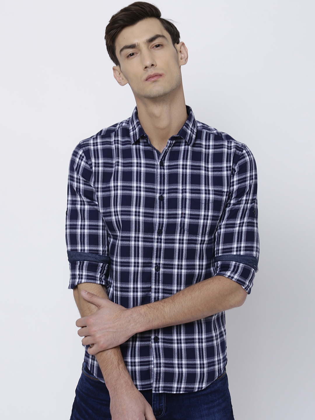 

LOCOMOTIVE Men Navy Blue Slim Fit Checked Casual Shirt