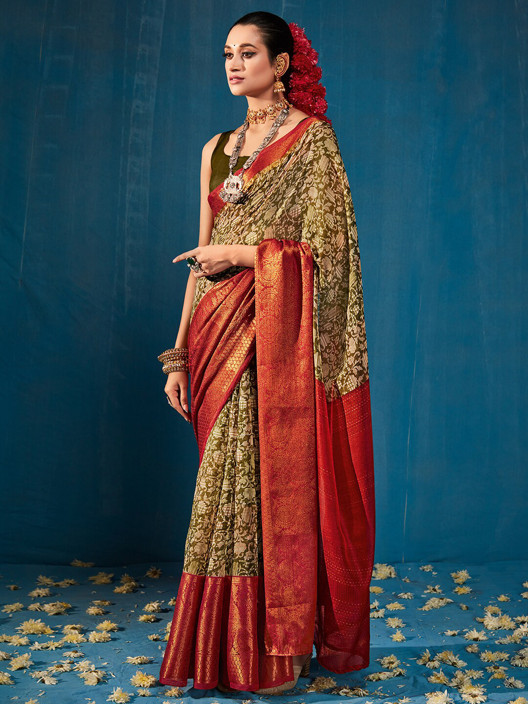 

Saree mall Olive Green & Red Ethnic Zari Sungudi Saree
