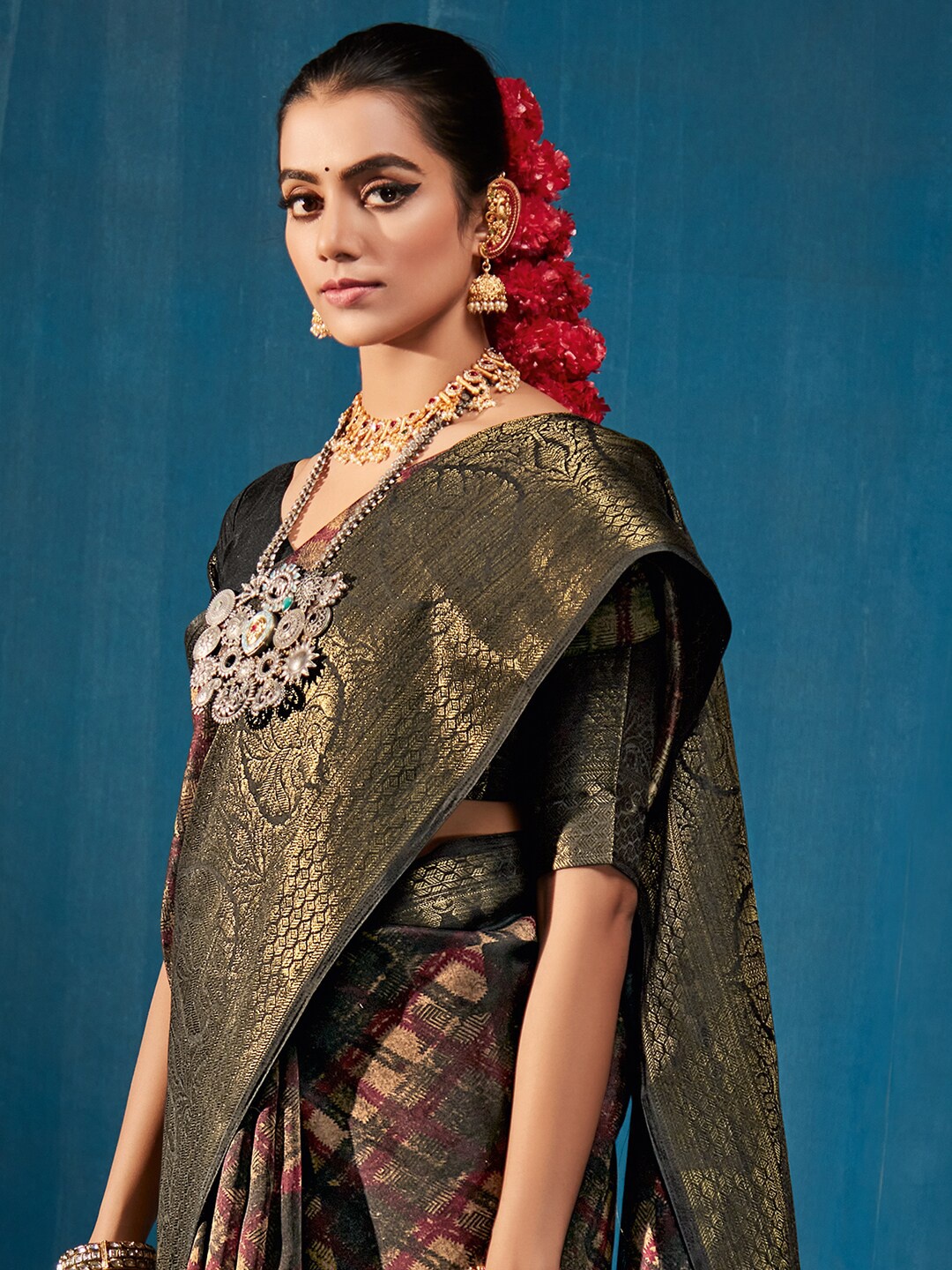 

Saree mall Black & Copper-Toned Abstract printed Zari Sungudi Saree