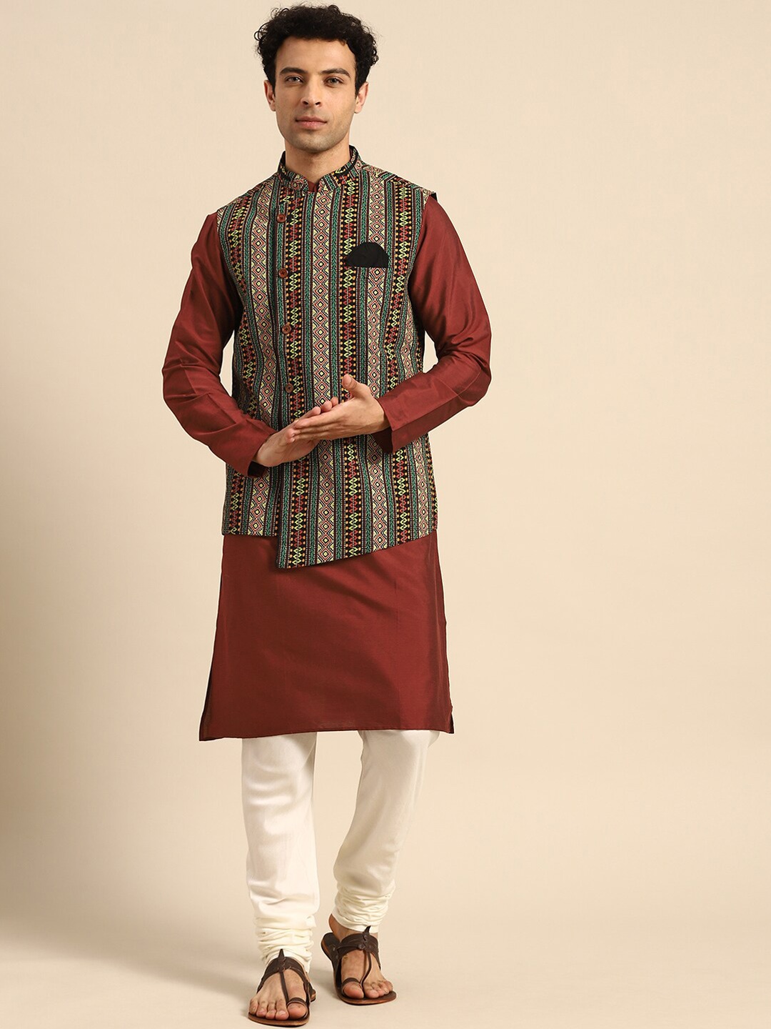 

KISAH Mandarin Collar Regular Straight Kurta With Churidar & Nehru Jacket Set, Maroon