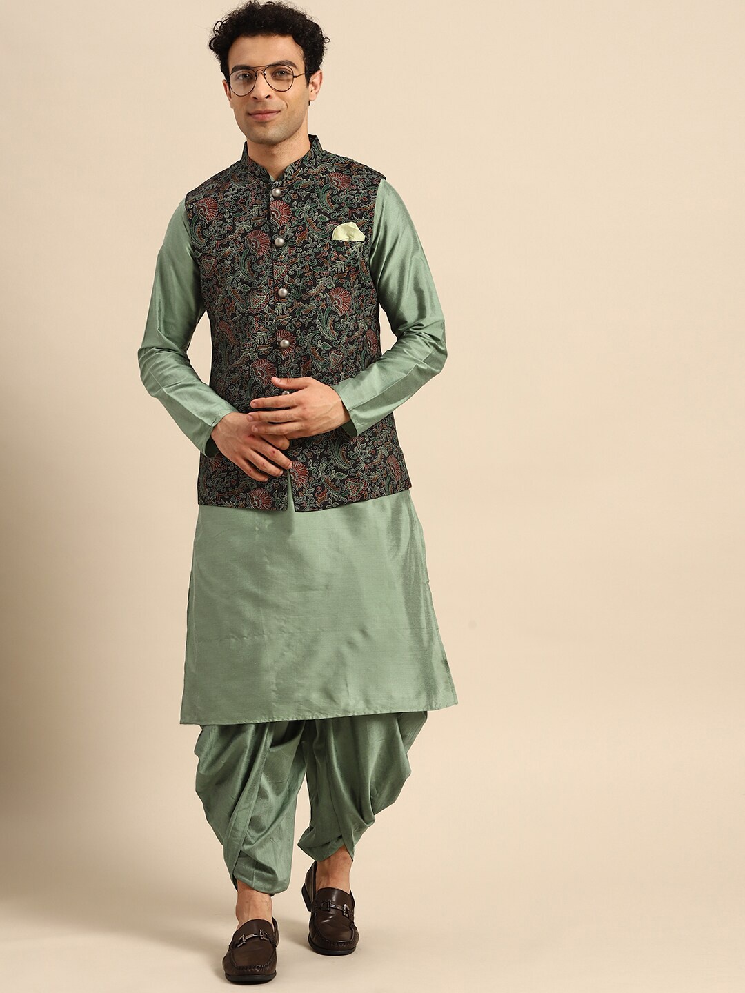 

KISAH Men Mandarin Collar Regular Kurta With Dhoti Pants & Printed Nehru Jacket, Green