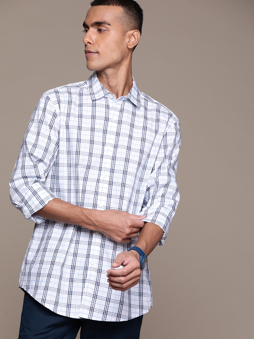 

Macy's Club Room Men Checked Casual Shirt, White