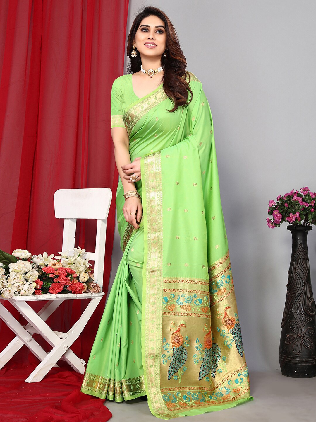 

Mitera Paisley Woven Design Zari Paithani Saree, Green