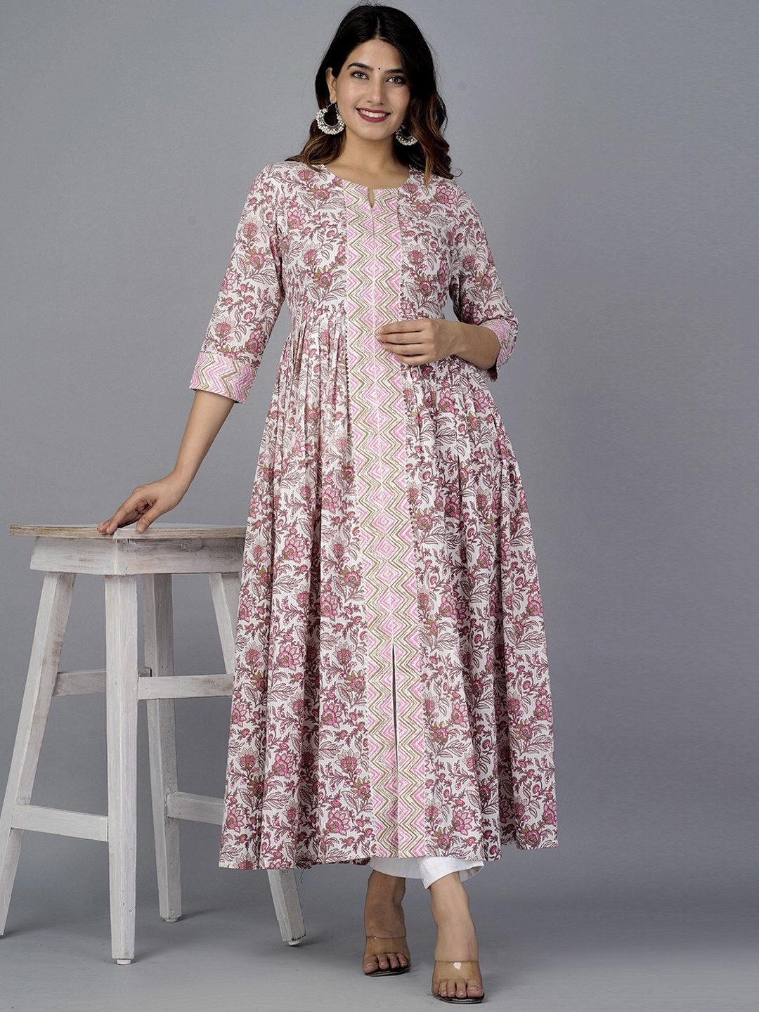 

KALINI Floral Printed Keyhole Neck Sequinned Anarkali Kurta, Pink