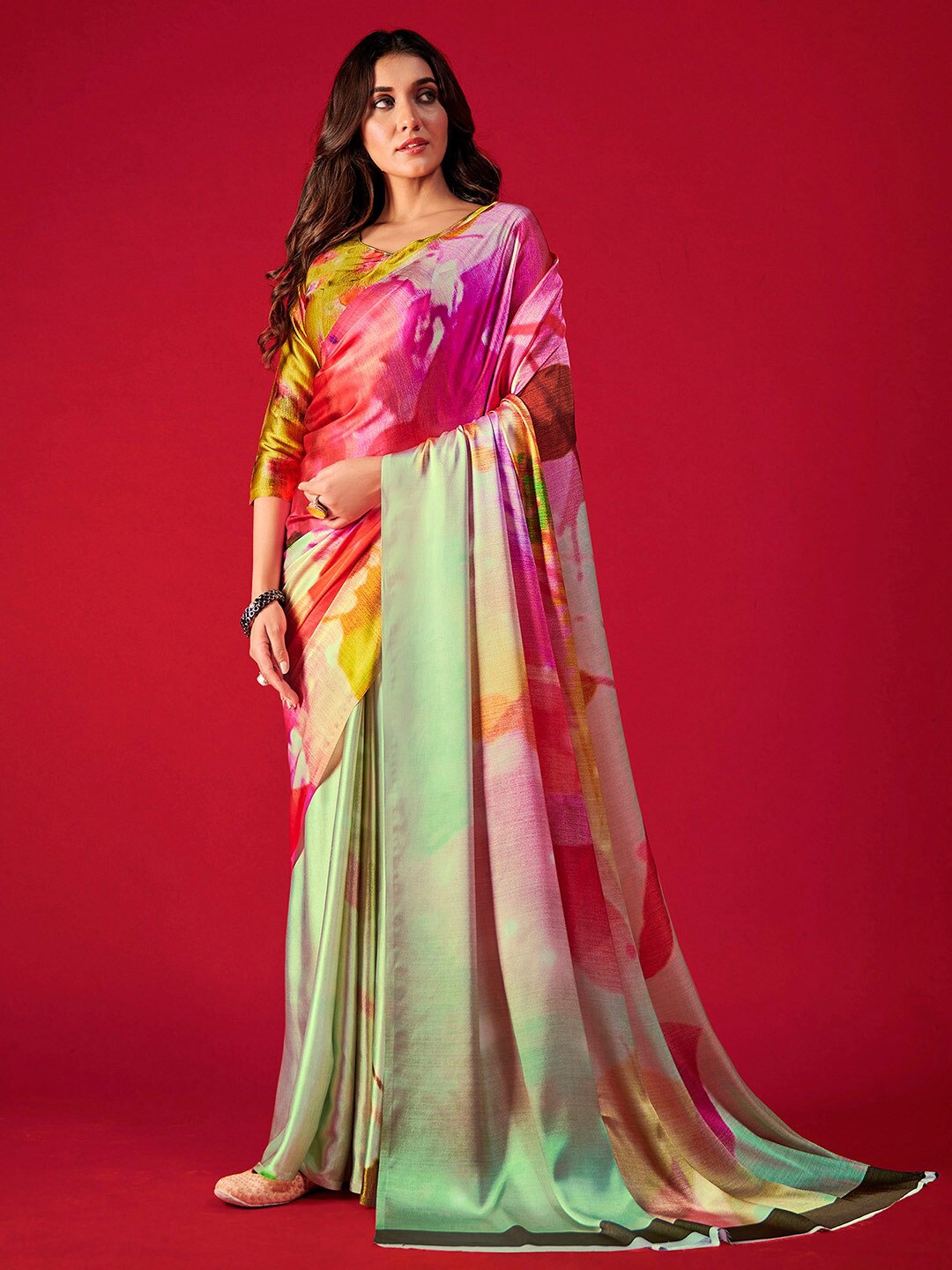 

Satrani Abstract Printed Satin Saree, Green