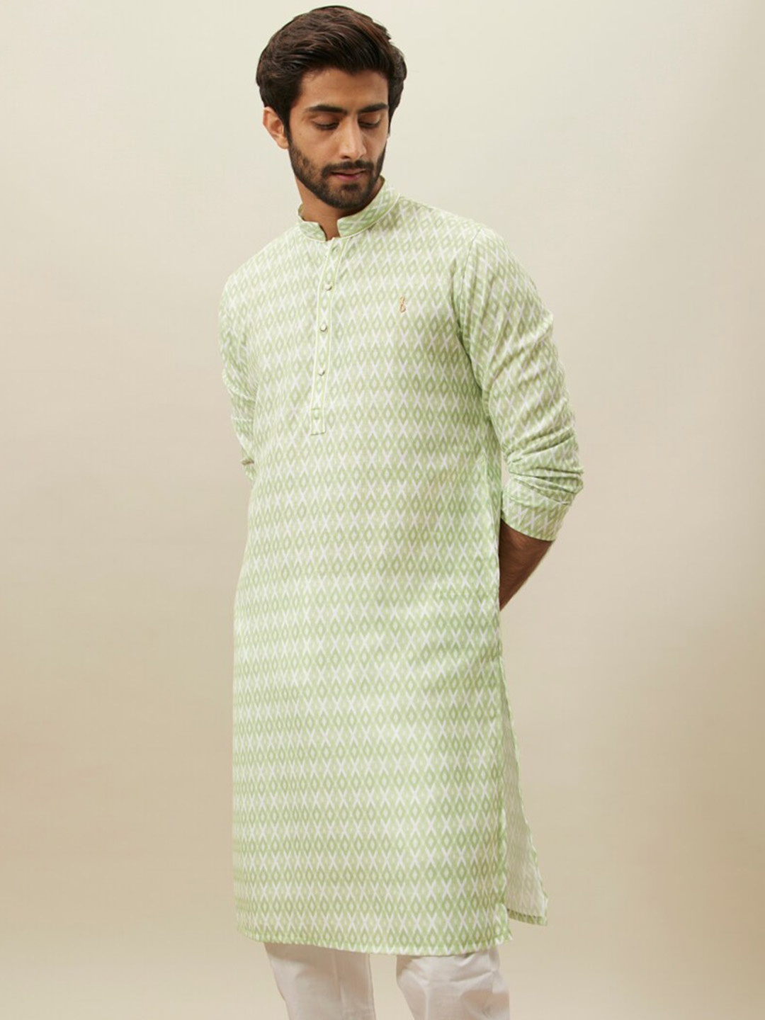 

Manyavar Mandarin Collar Ethnic Motifs Printed Kurta, Green