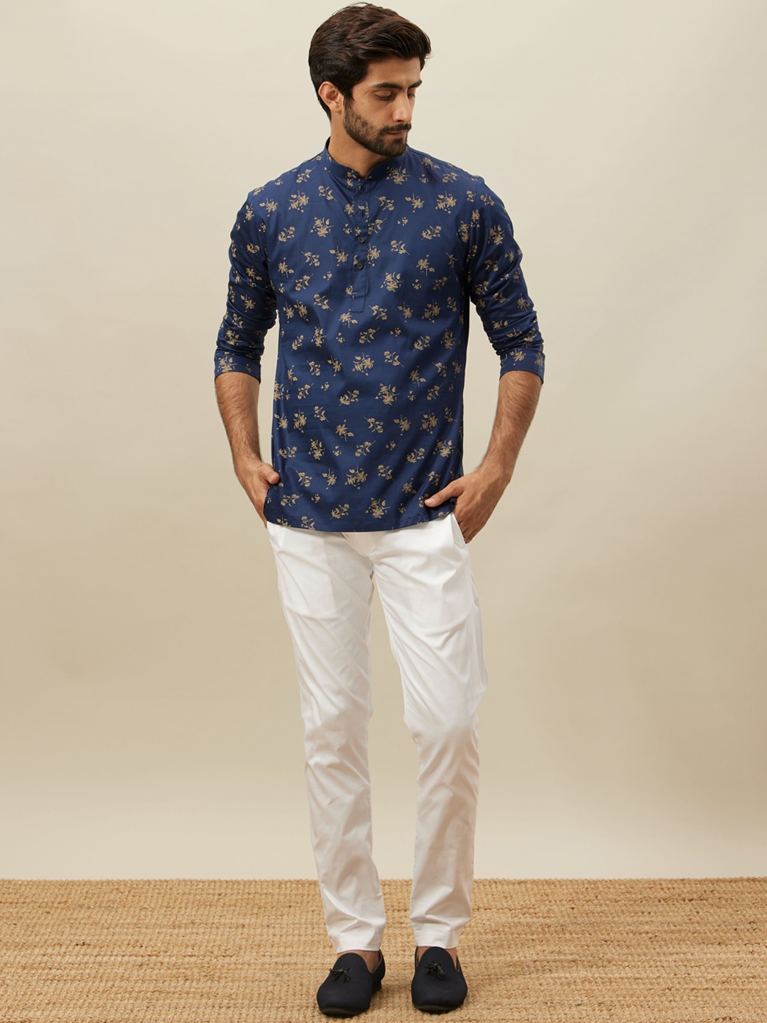 

Manyavar Floral Printed Cotton Short Kurta, Navy blue