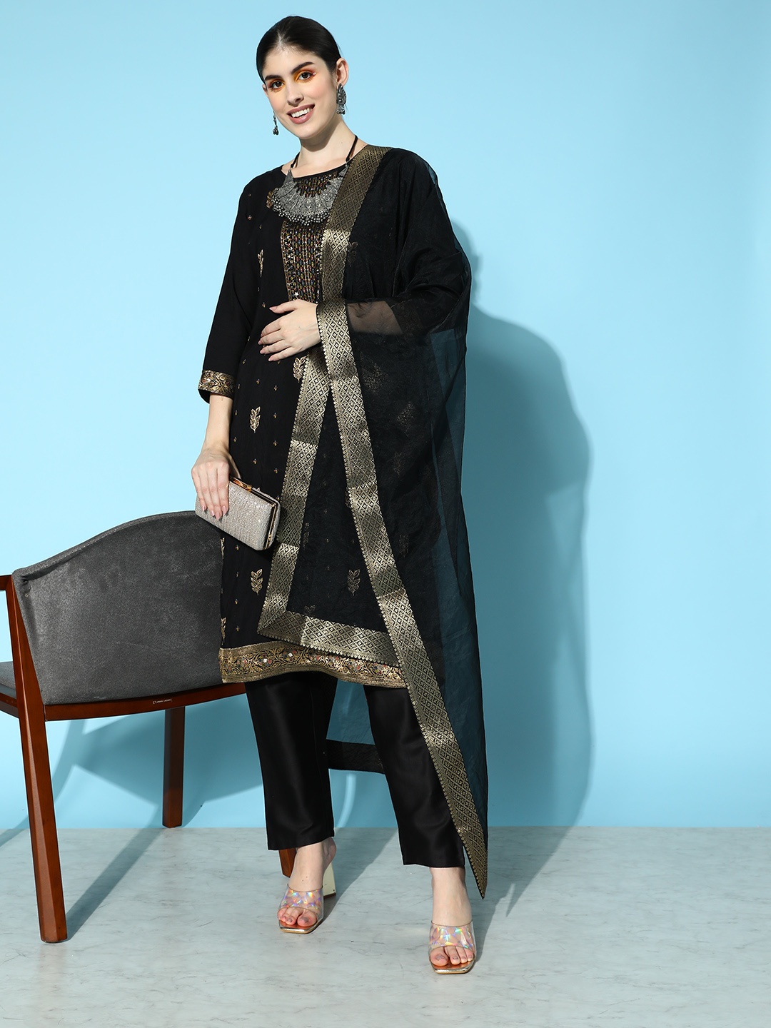 

Sangria Floral Yoke Design Jacquard Kurta with Trousers & With Dupatta, Black