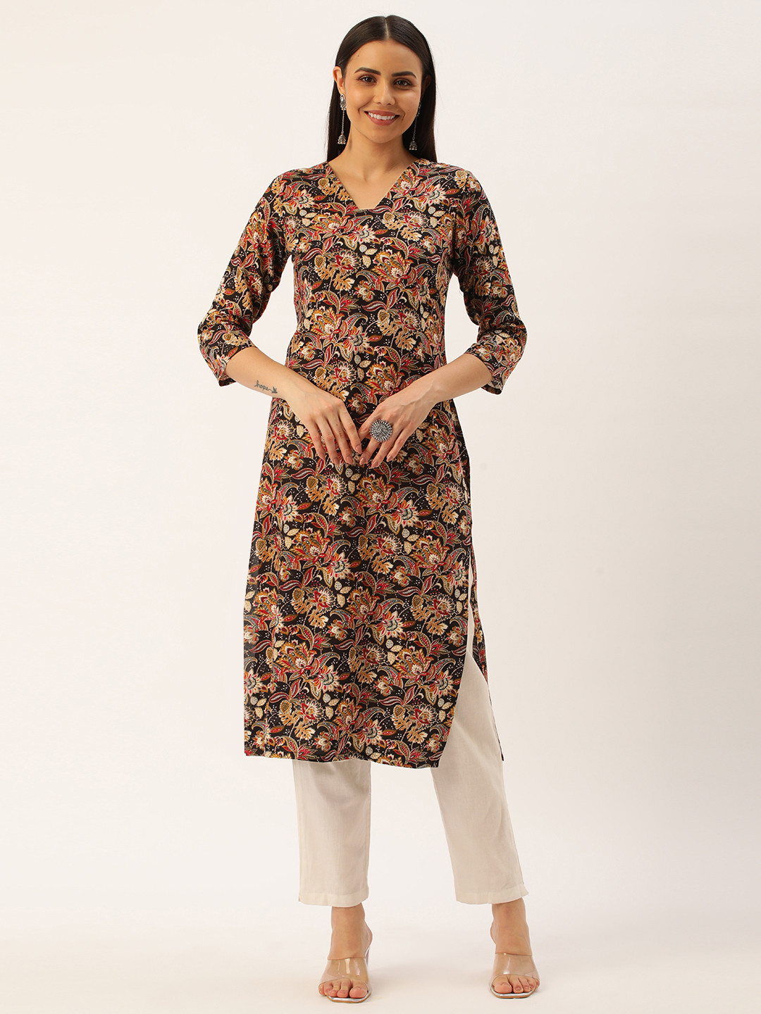 

Saanjh Women Floral Printed Straight Kurta, Black