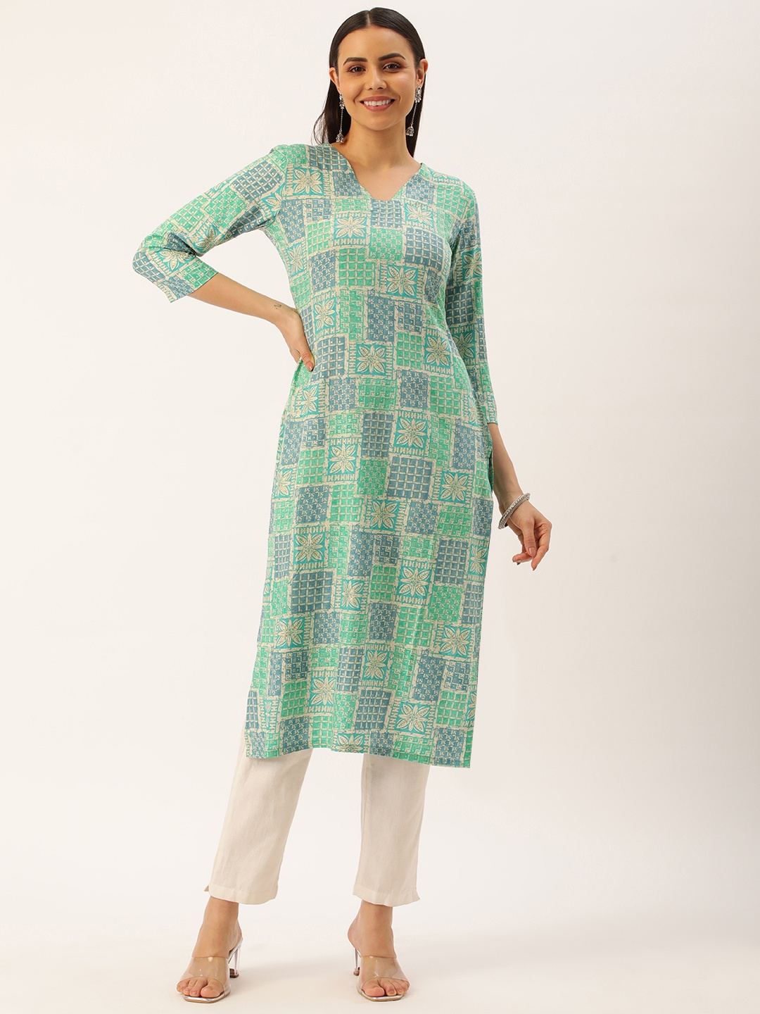 

Saanjh Women Floral Printed Straight Kurta, Turquoise blue