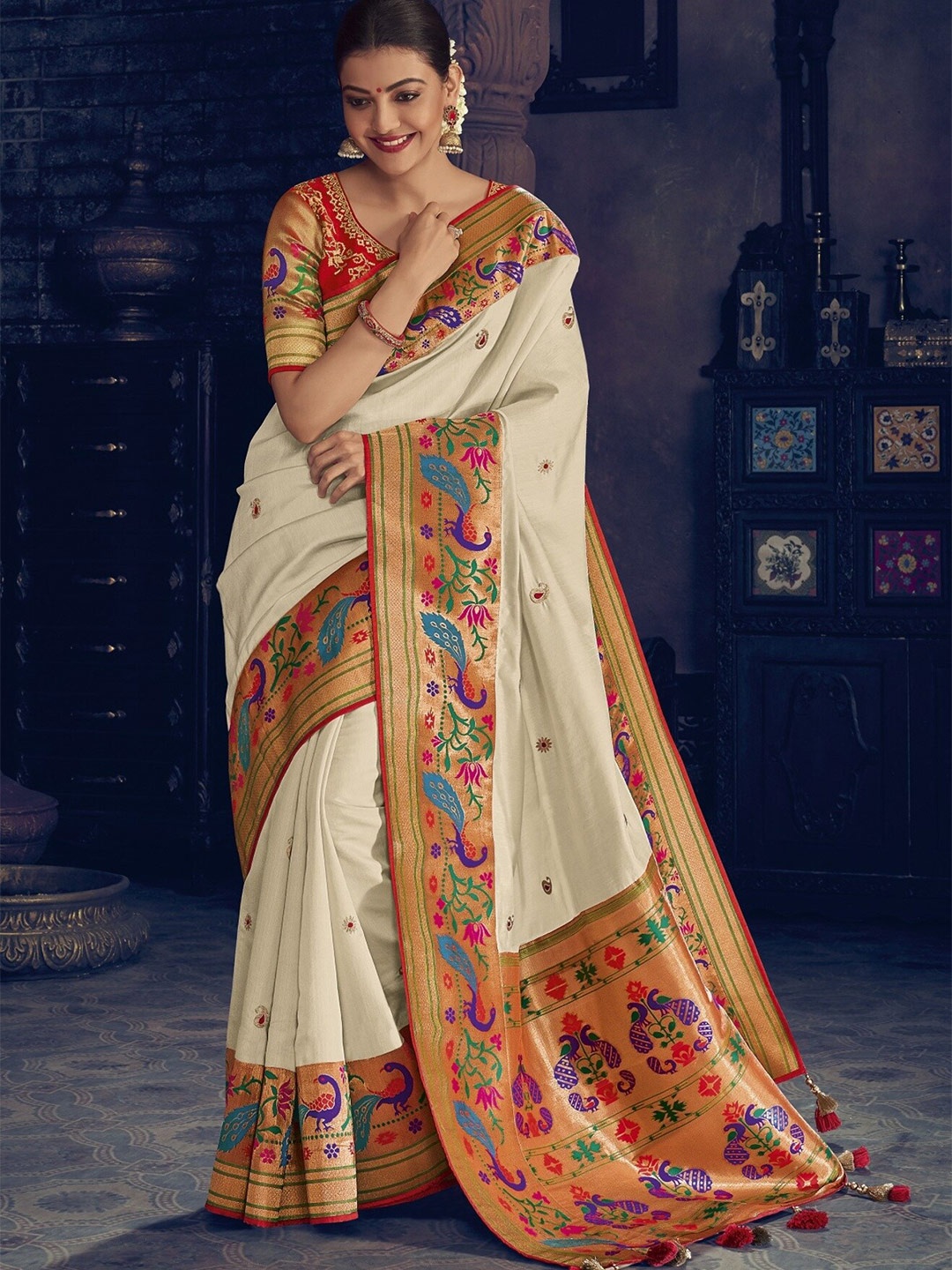 

Mitera Ethinic Woven Design Zari Paithani Saree, White