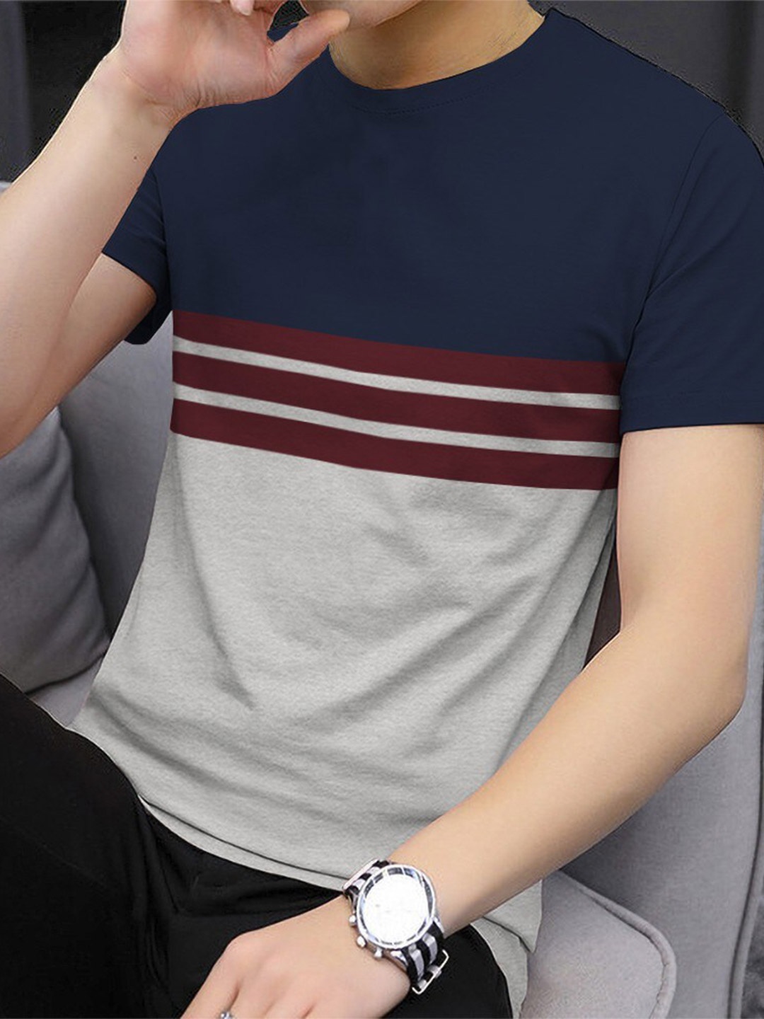 

BLIVE Colourblocked Round Neck Cotton T-shirt, Navy blue