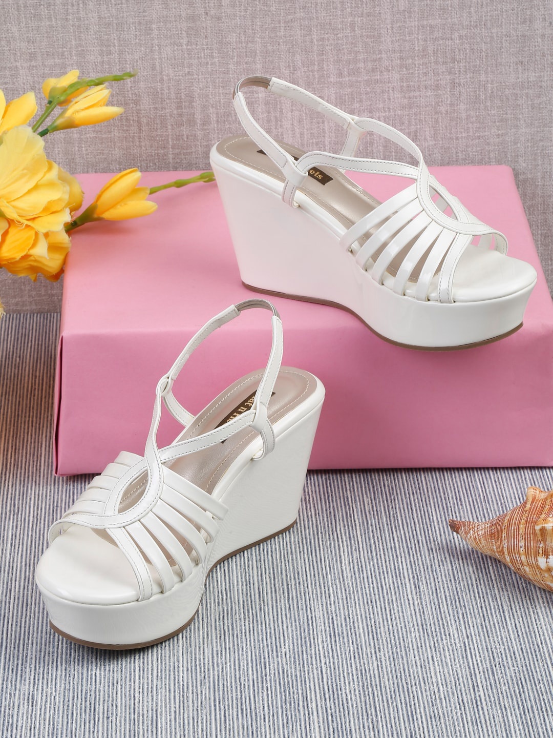 

Flat n Heels Strappy Wedge Heel Gladiators, White