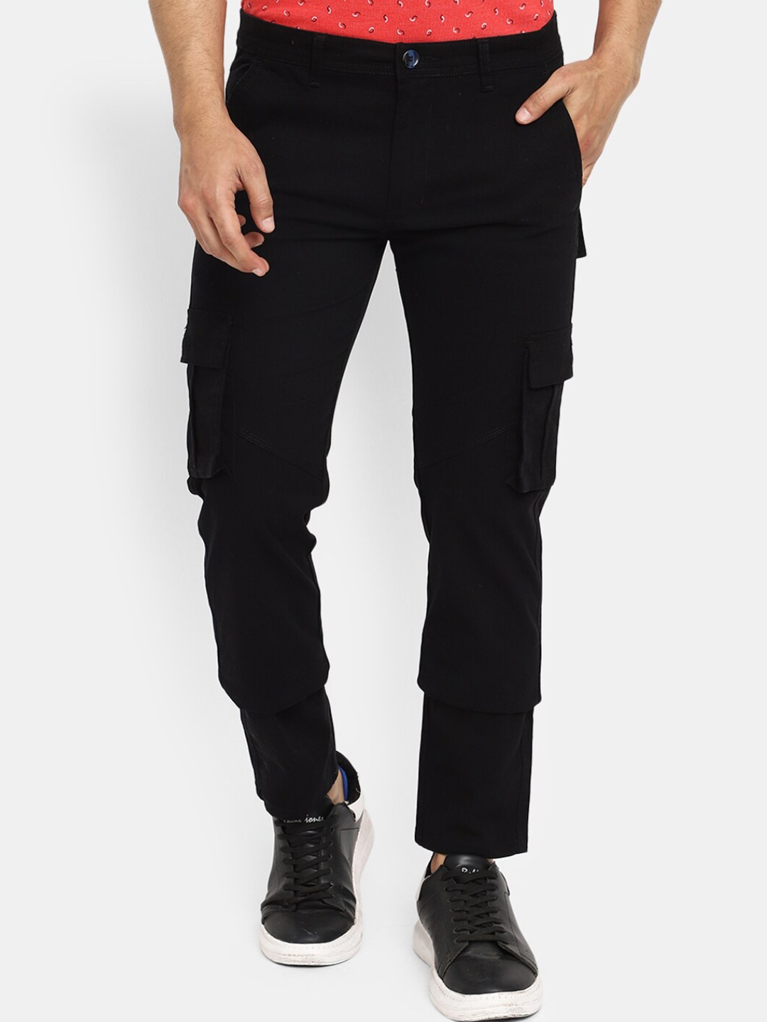 

V-Mart Men Classic Mid -Rise Cotton Cargos Trouser, Black