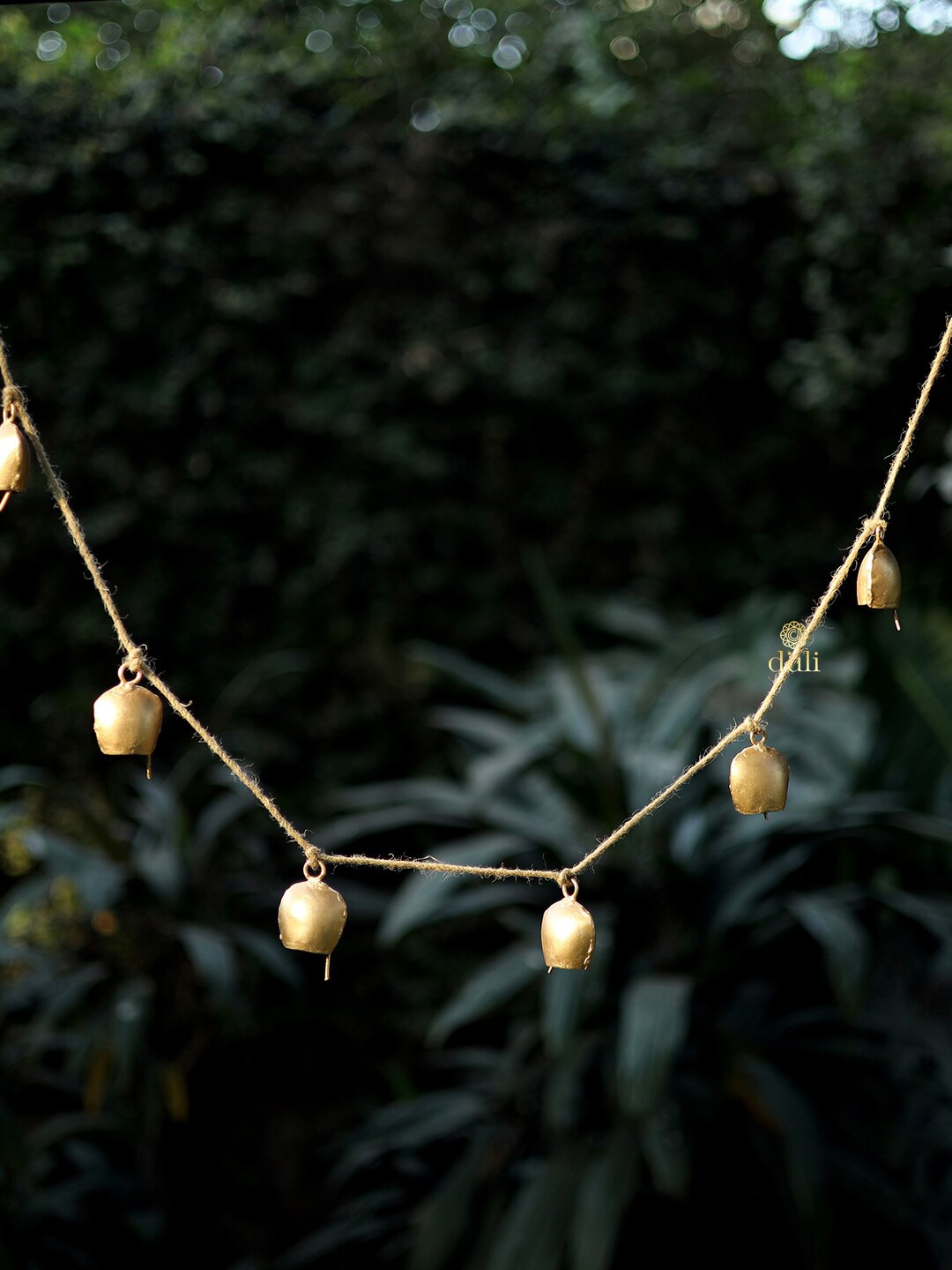 

DULI Metal Toran Windchimes With Hanging Cowbells, Gold